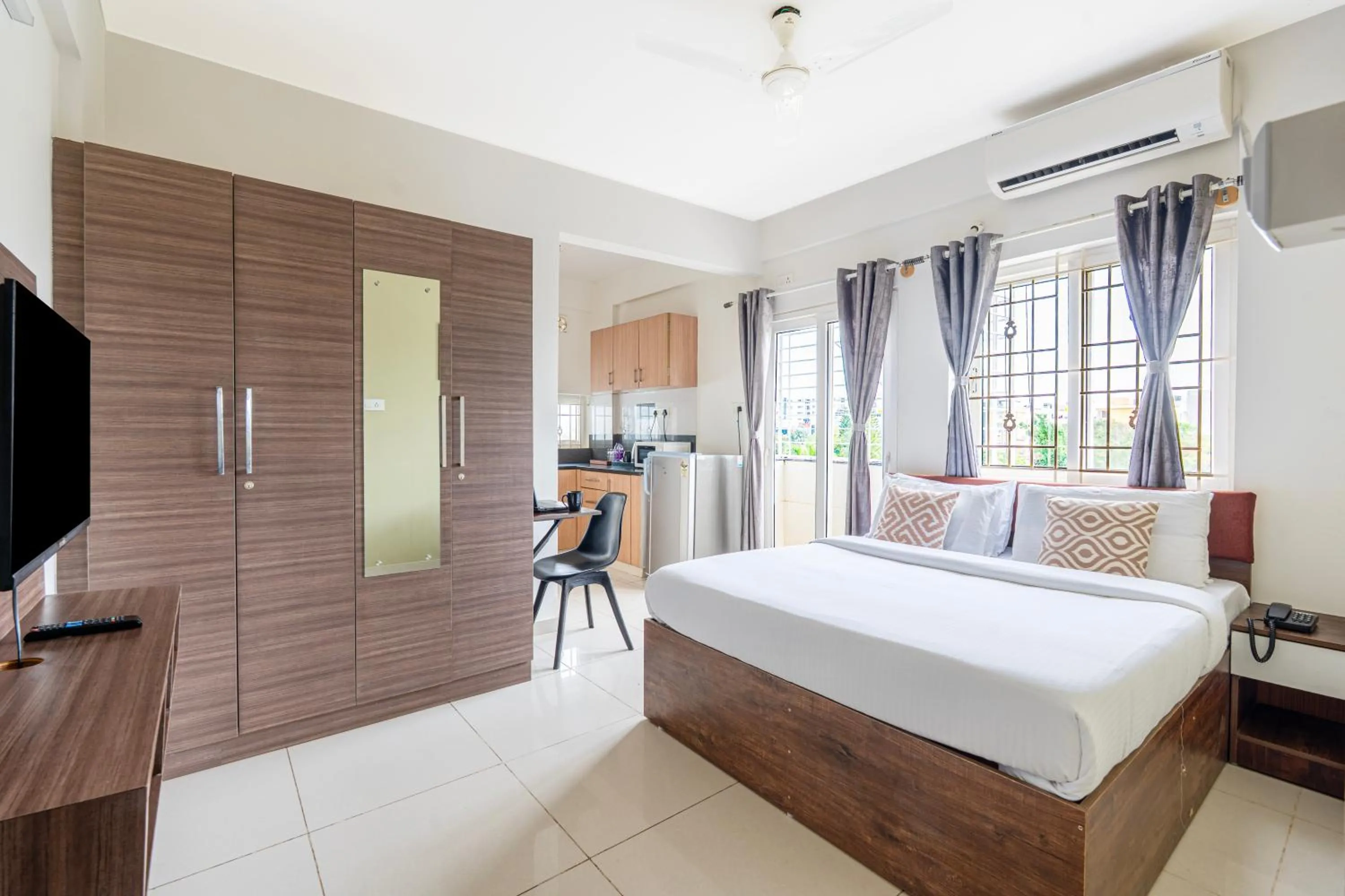 Bed in Wandr Hotel Brookefield, Bangalore