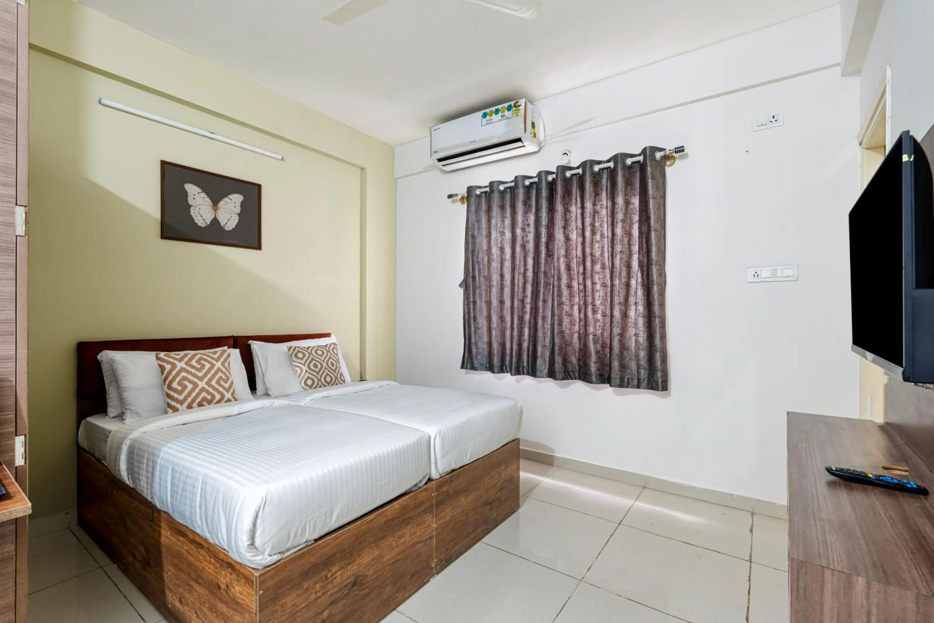 Bed in Wandr Hotel Brookefield, Bangalore