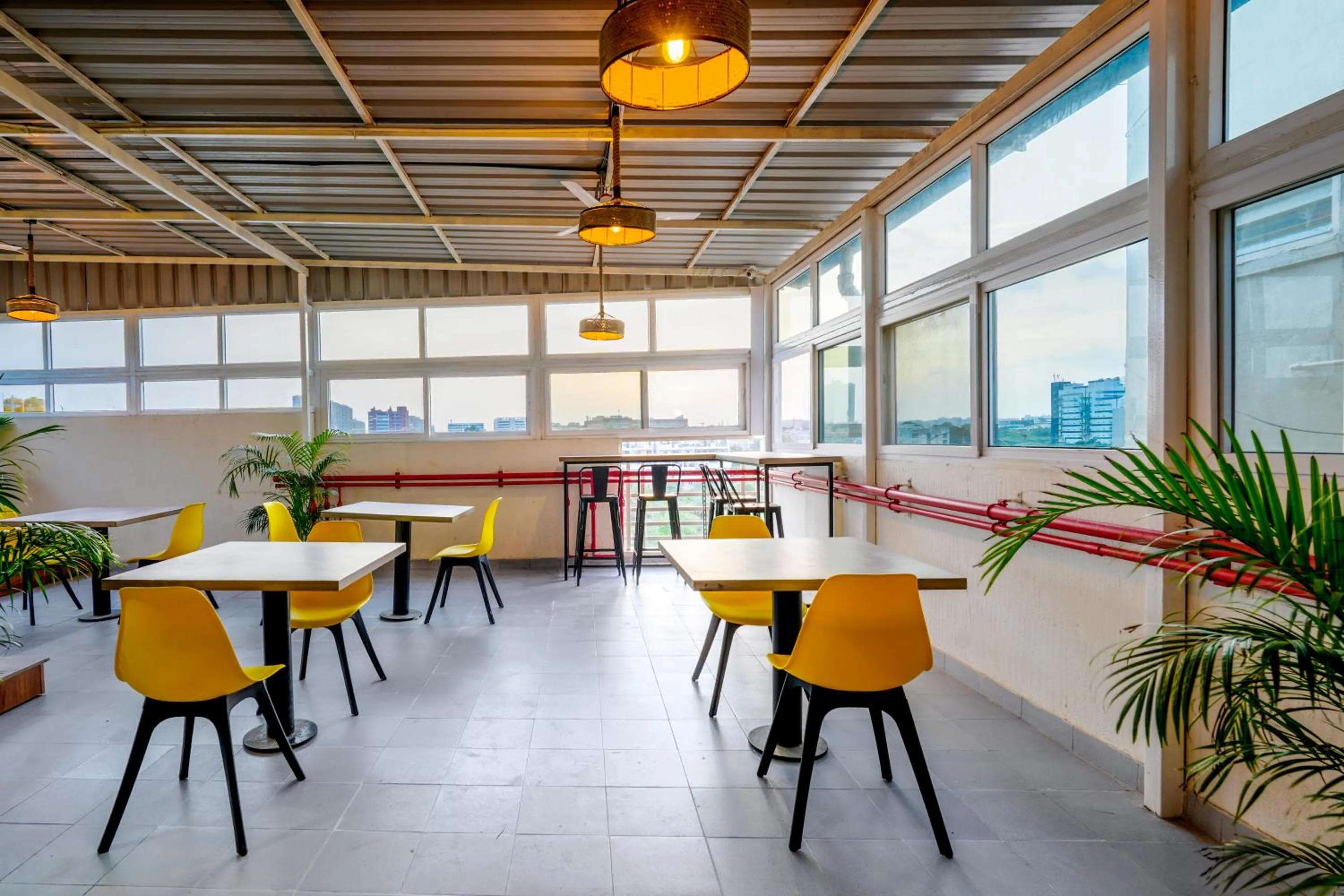 Restaurant/places to eat in Wandr Hotel Brookefield, Bangalore