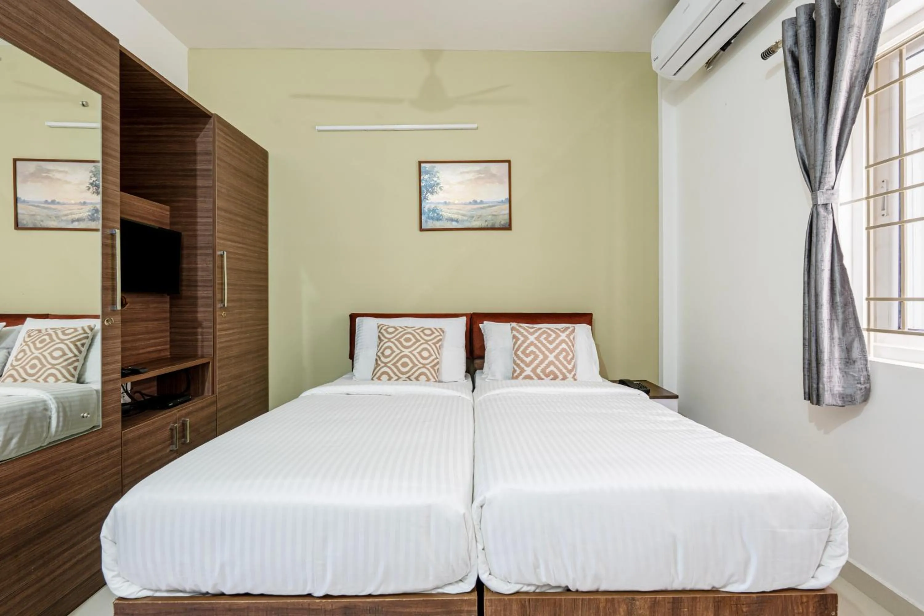 Bed in Wandr Hotel Brookefield, Bangalore