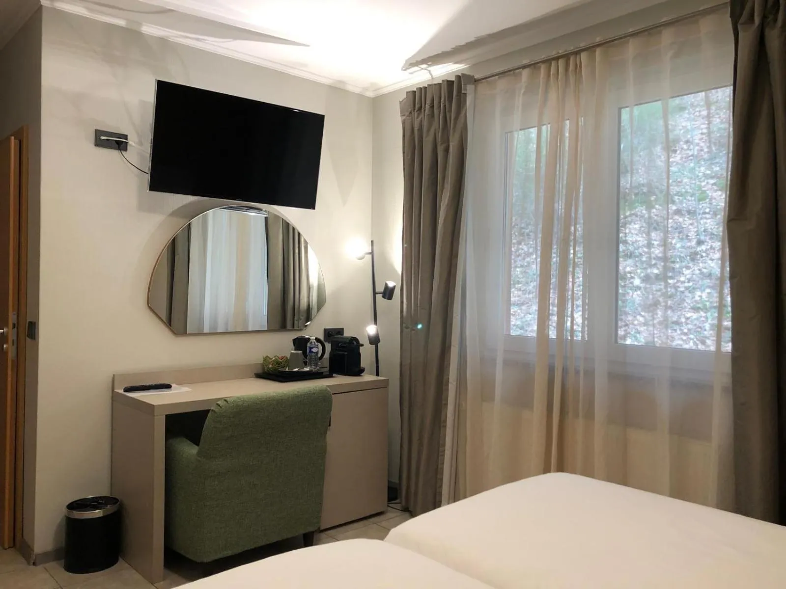 Bedroom, Bed in Appart-Hotel Gwendy