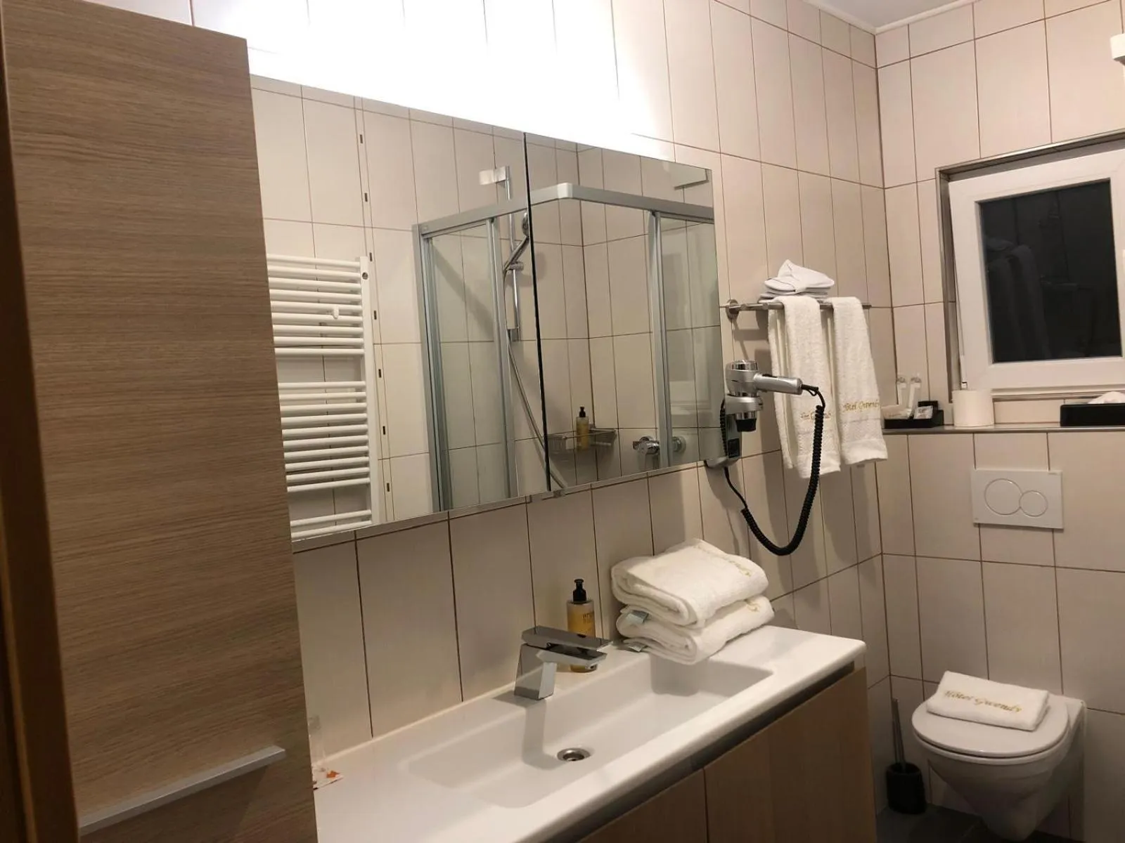 Bathroom in Appart-Hotel Gwendy