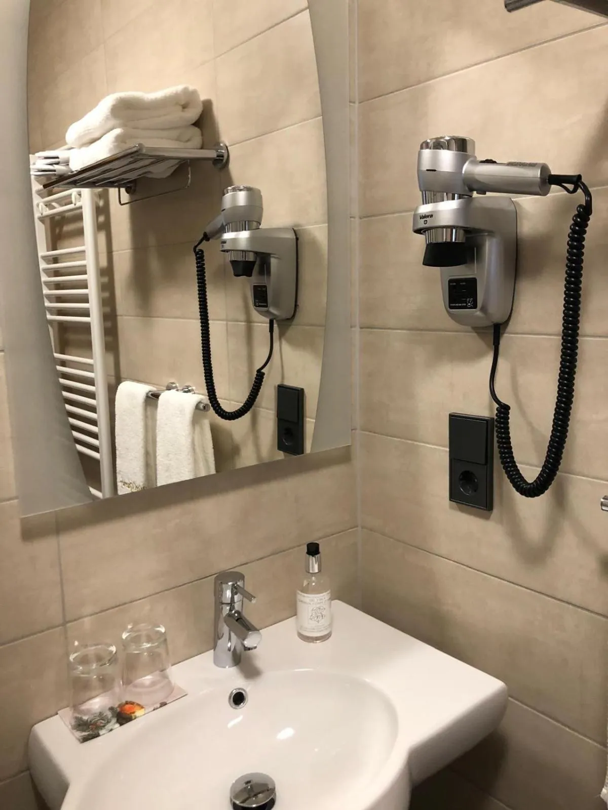 Bathroom in Appart-Hotel Gwendy