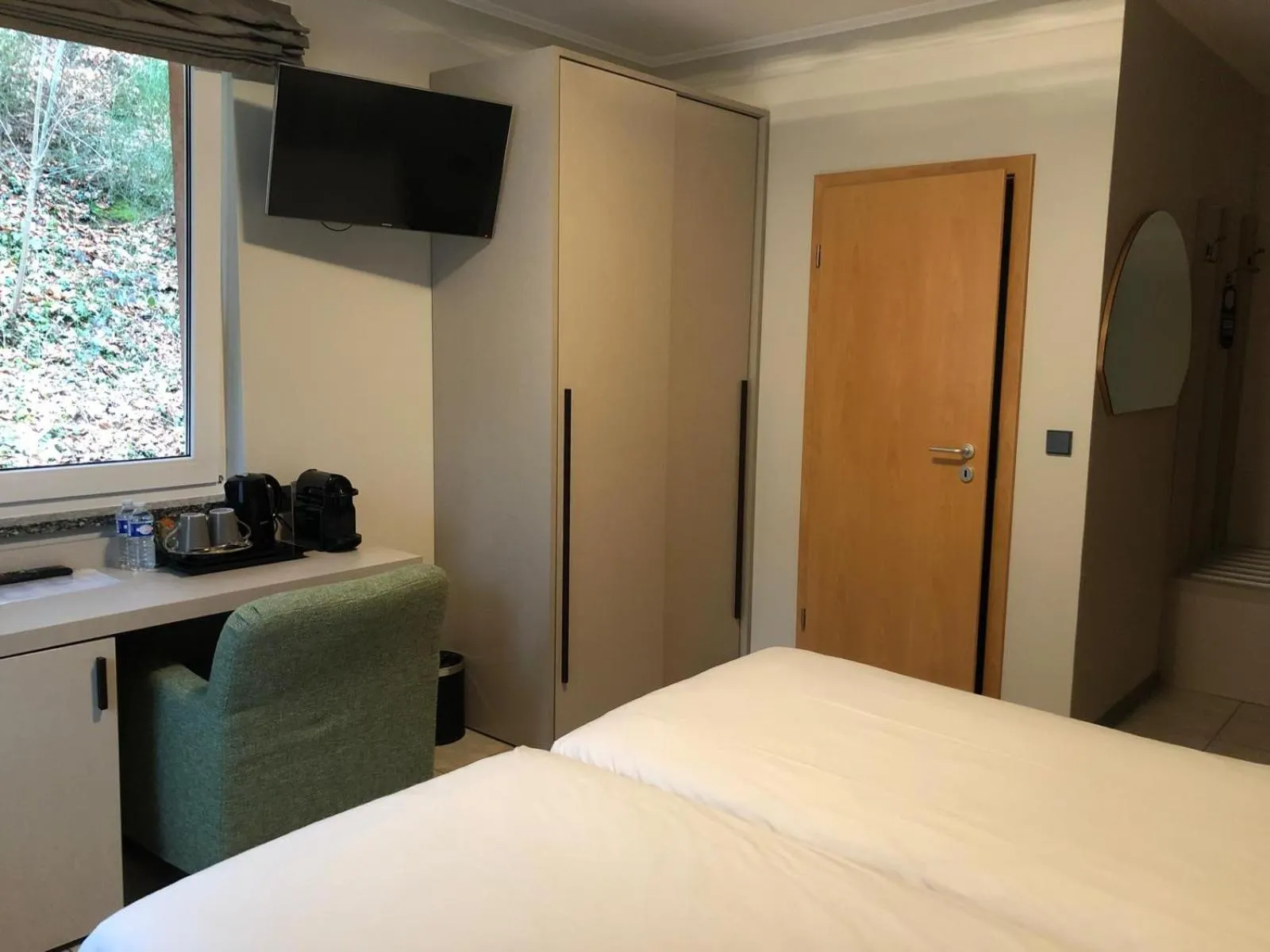 Bedroom, Bed in Appart-Hotel Gwendy