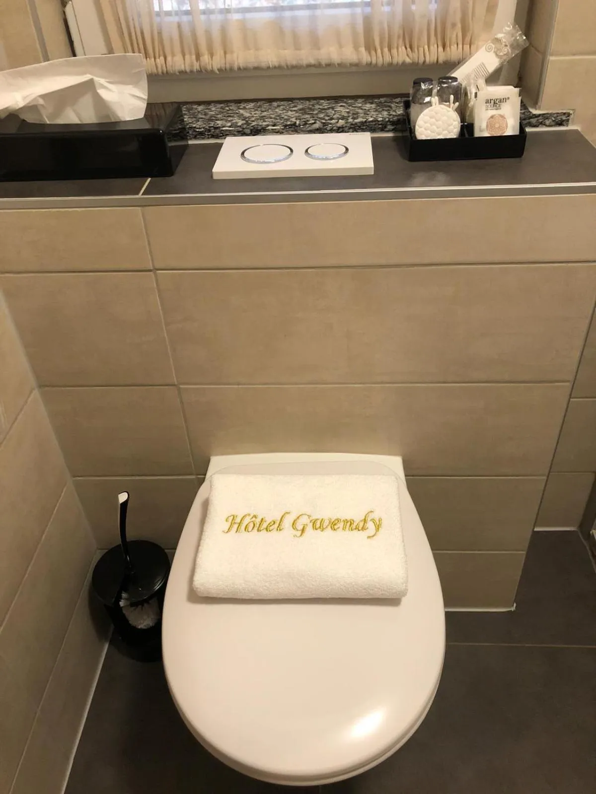 Bathroom in Appart-Hotel Gwendy