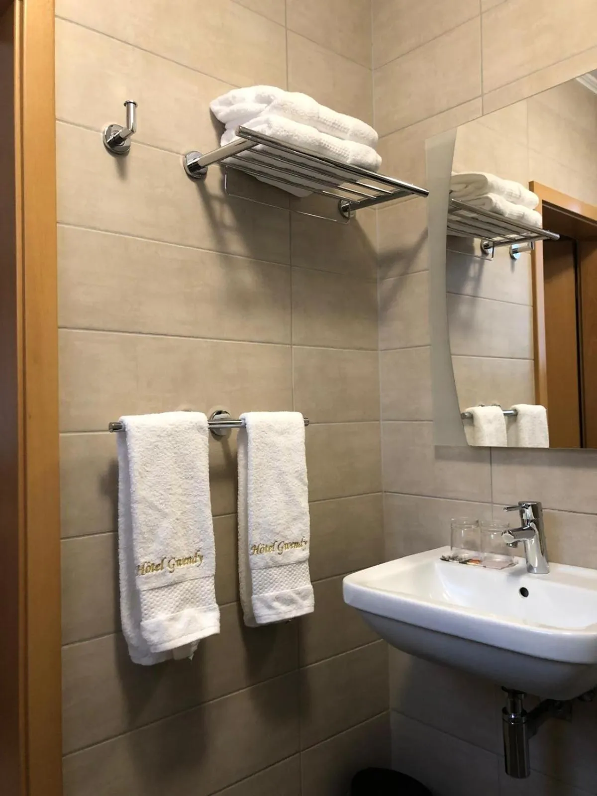 Bathroom in Appart-Hotel Gwendy