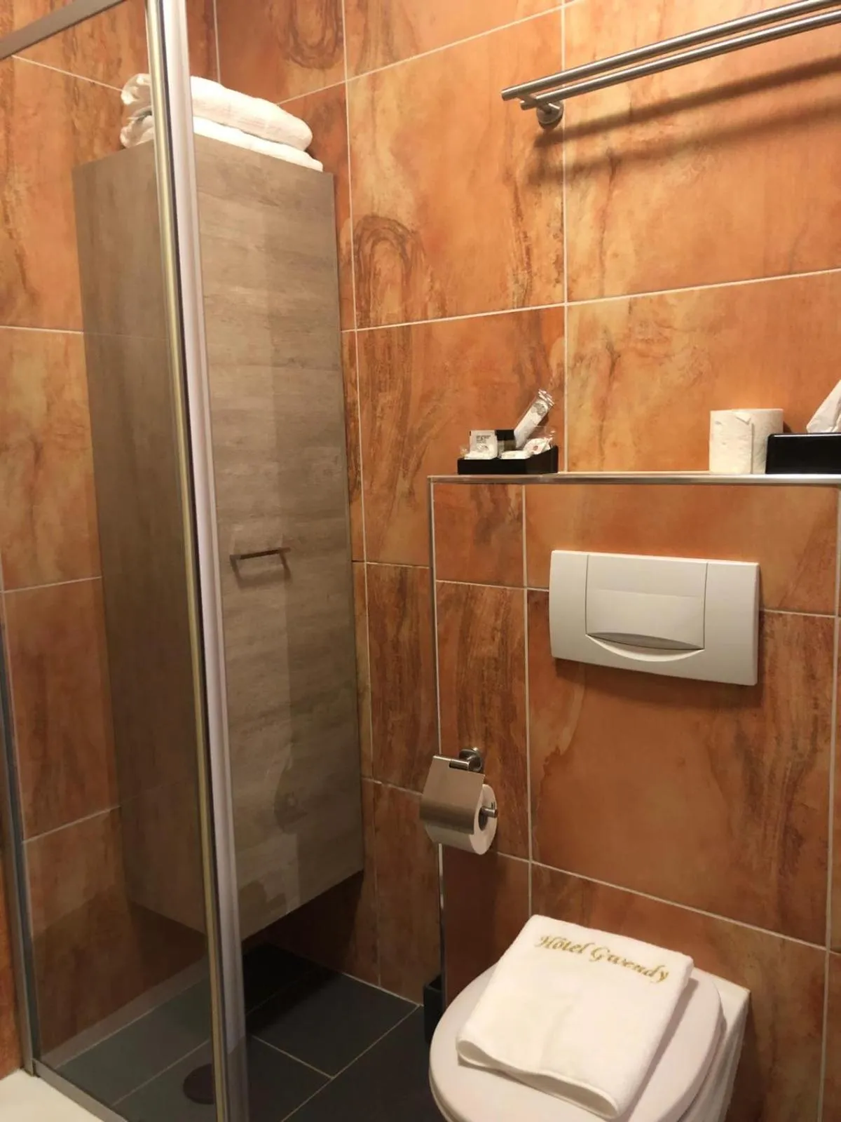 Bathroom in Appart-Hotel Gwendy