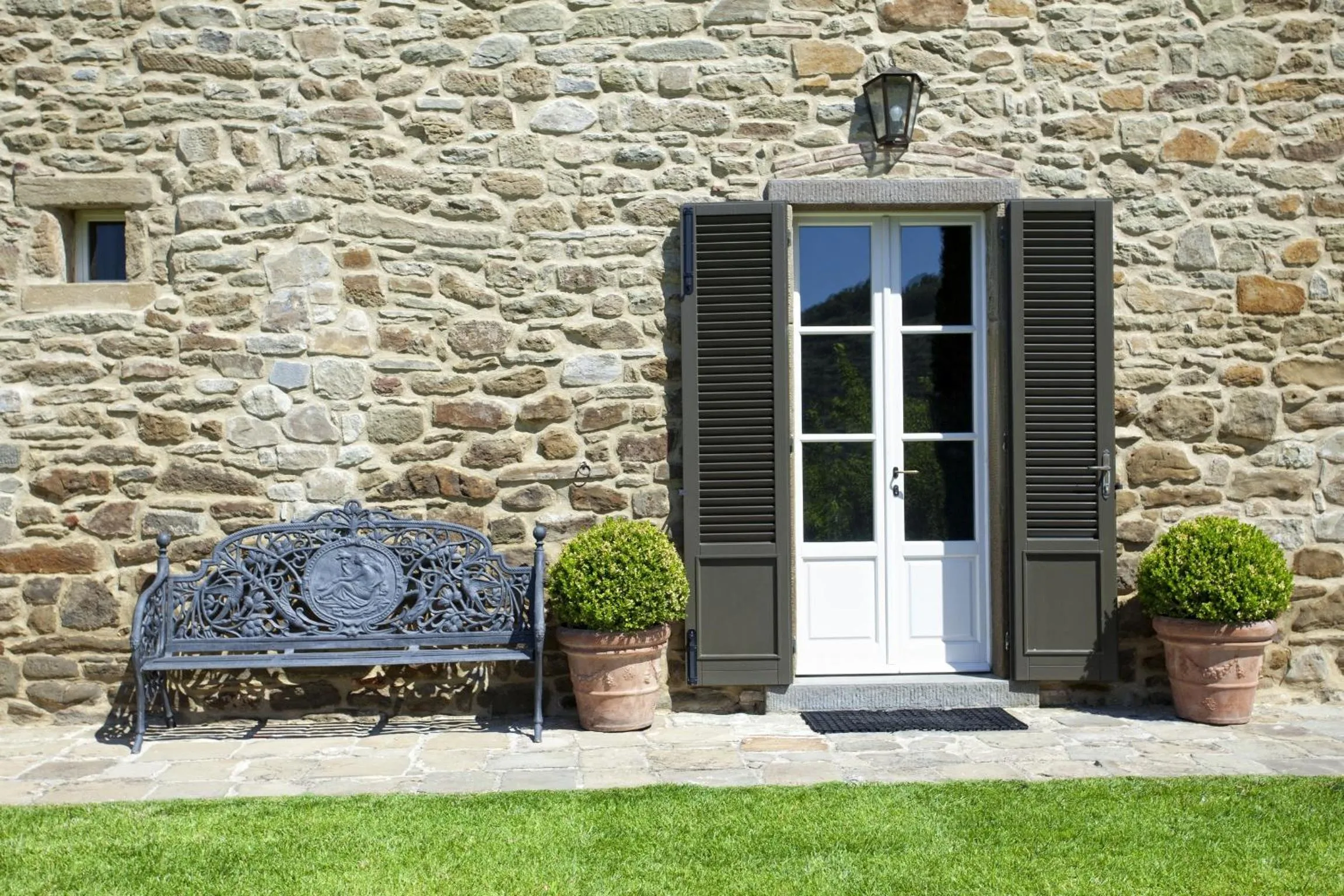 Facade/entrance in Villa San Pietro
