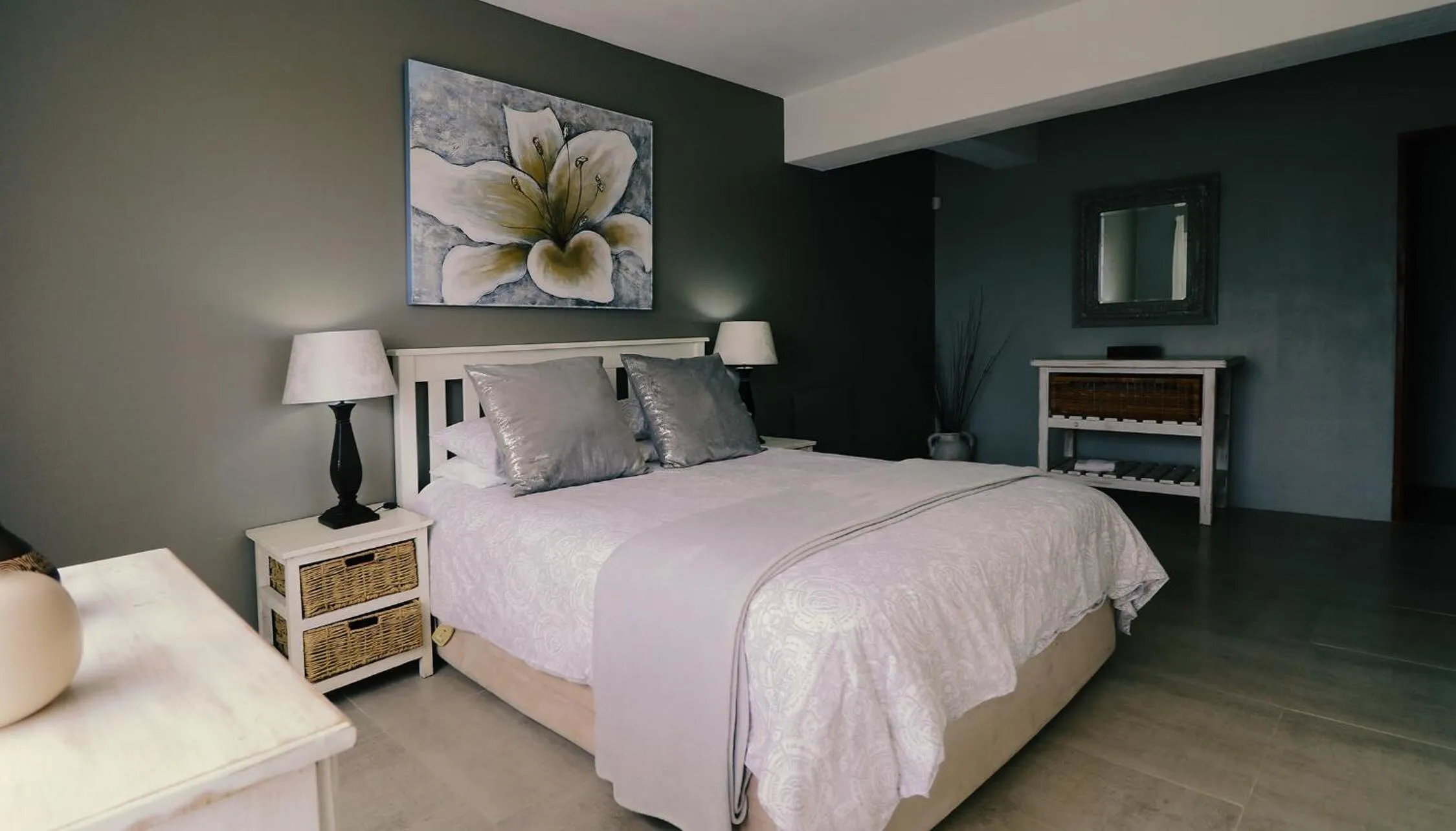 Sea Whisper Self Catering