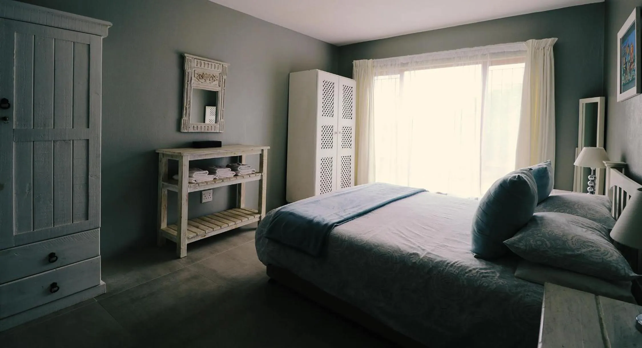 Sea Whisper Self Catering