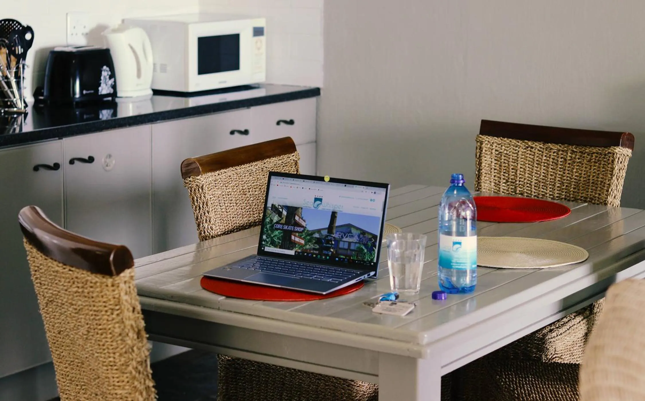 Sea Whisper Self Catering