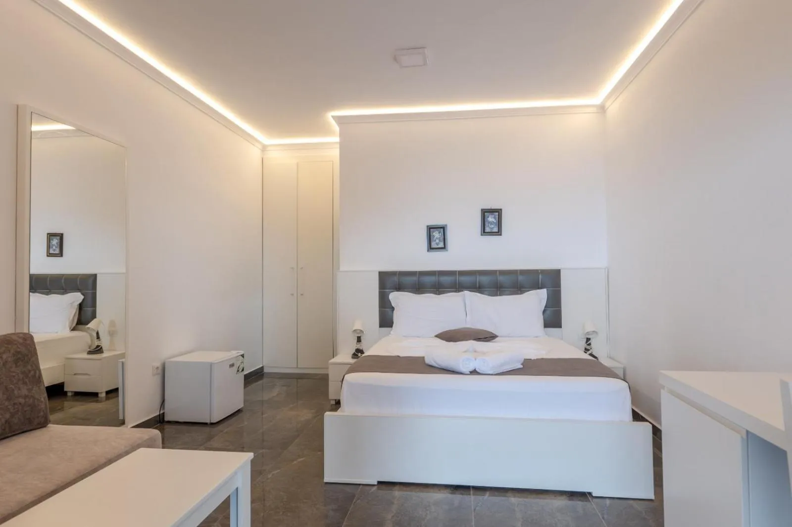 Bed in Vila Era Beach