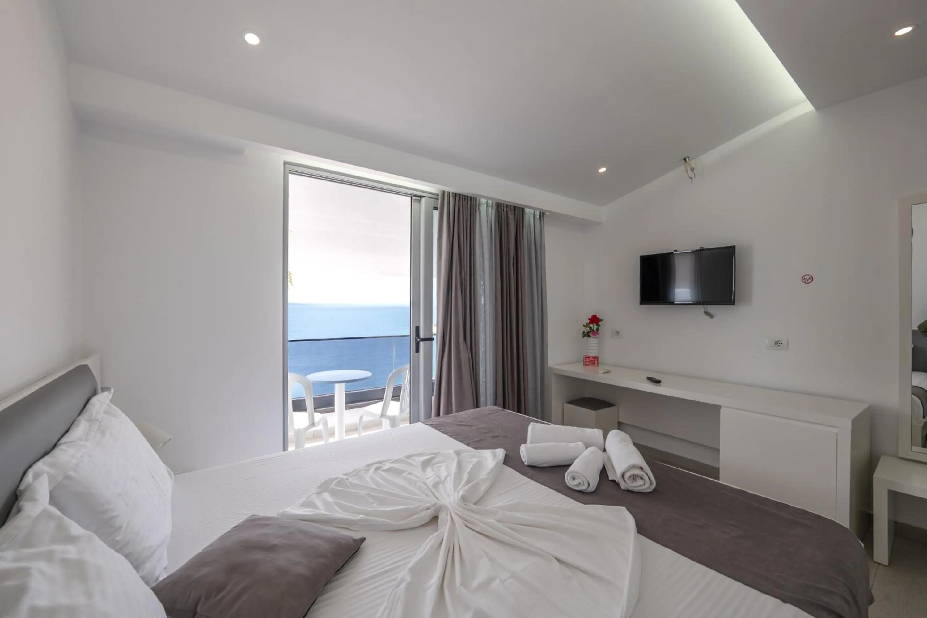 Bed in Vila Era Beach