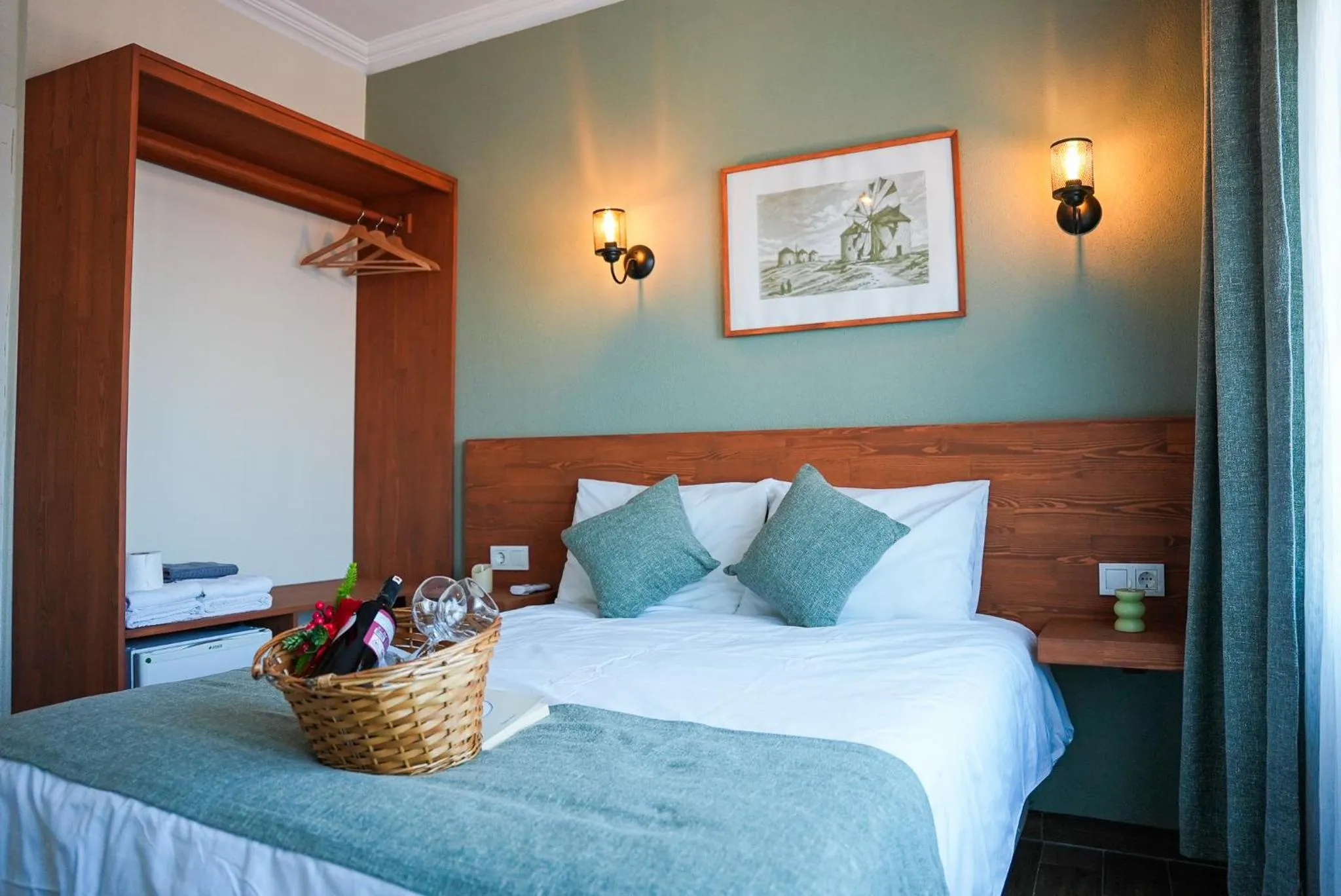 Photo of the whole room in Bozcaada Aspava Otel