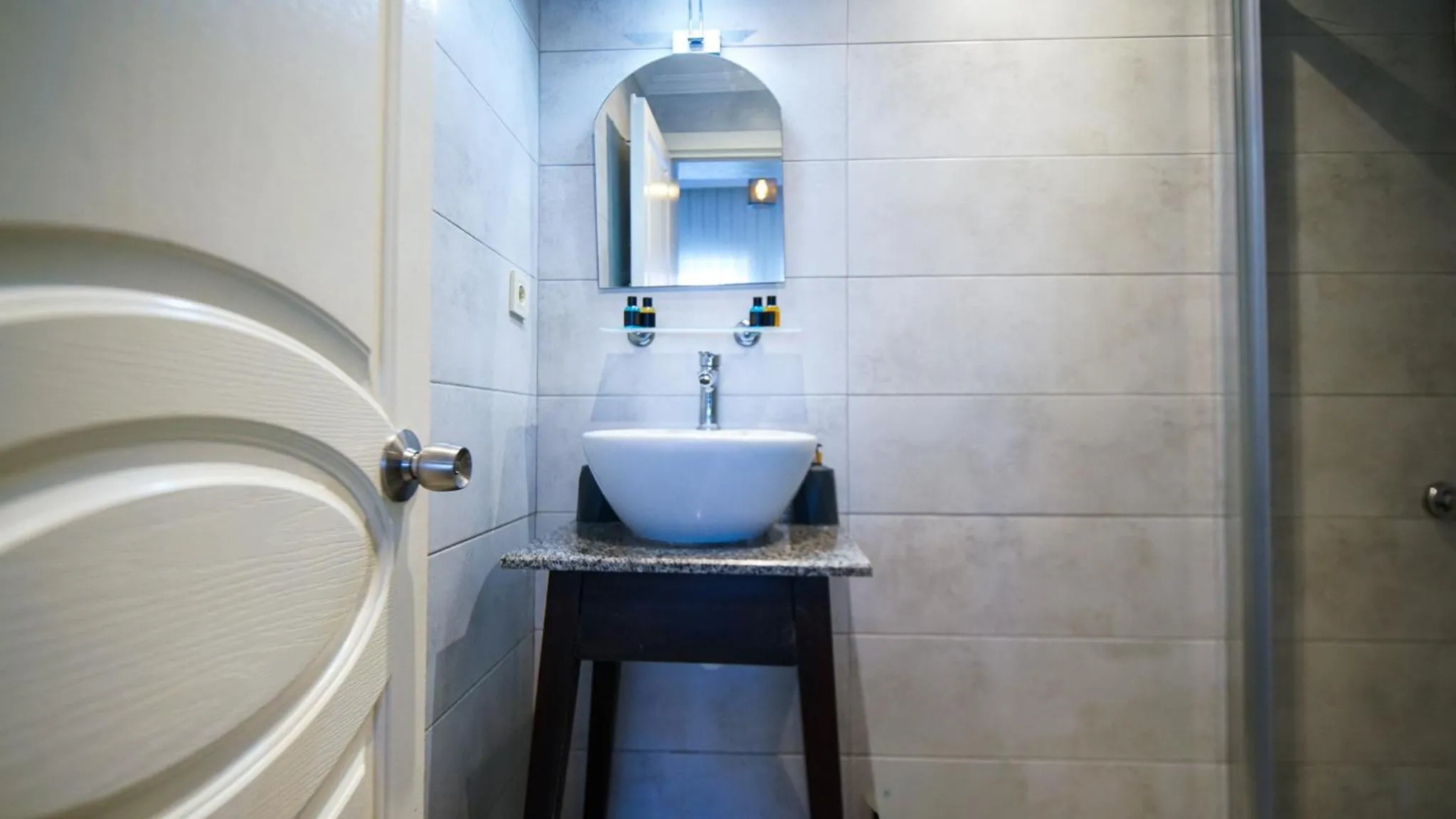 Bathroom in Bozcaada Aspava Otel