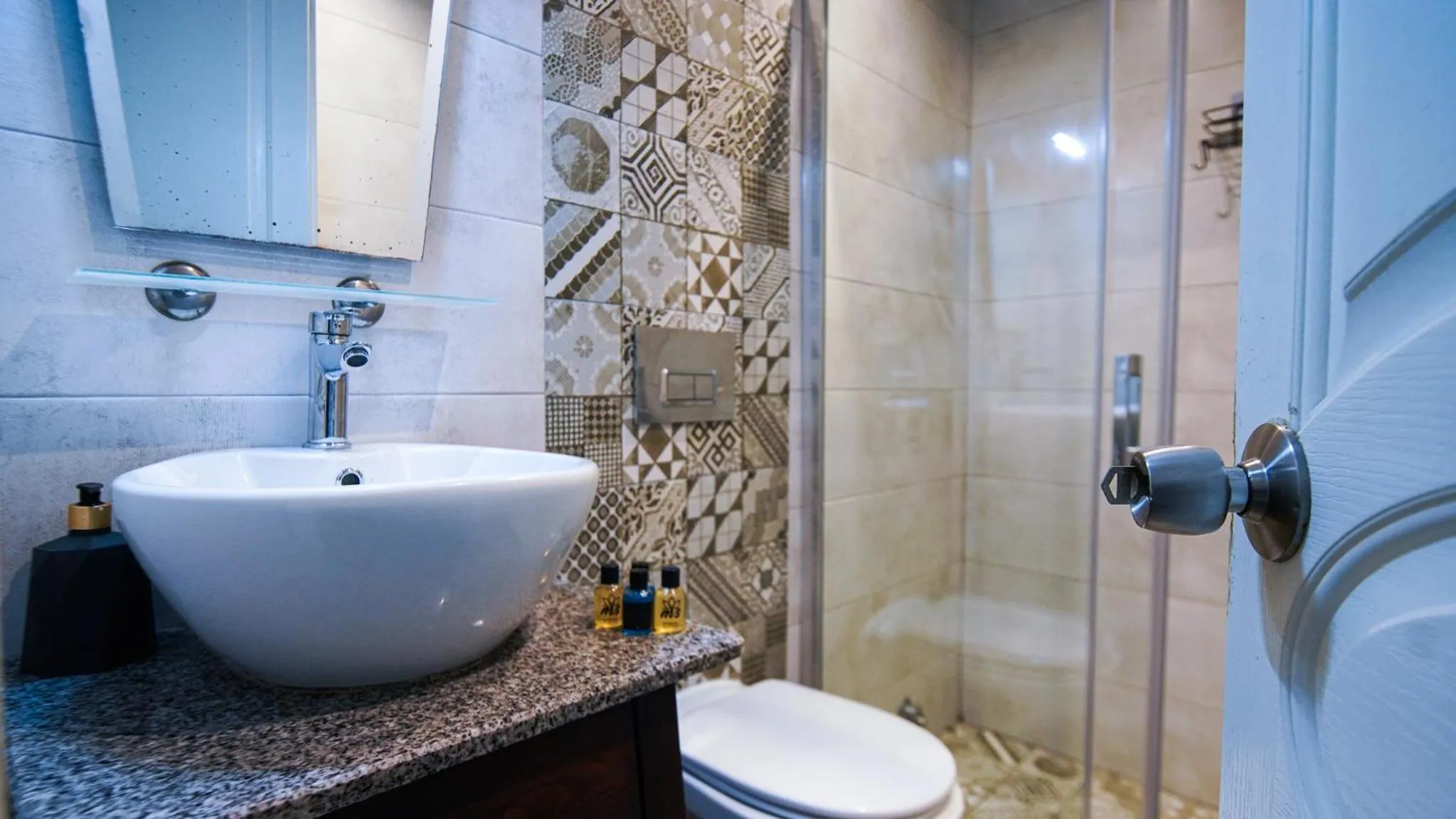 Shower in Bozcaada Aspava Otel