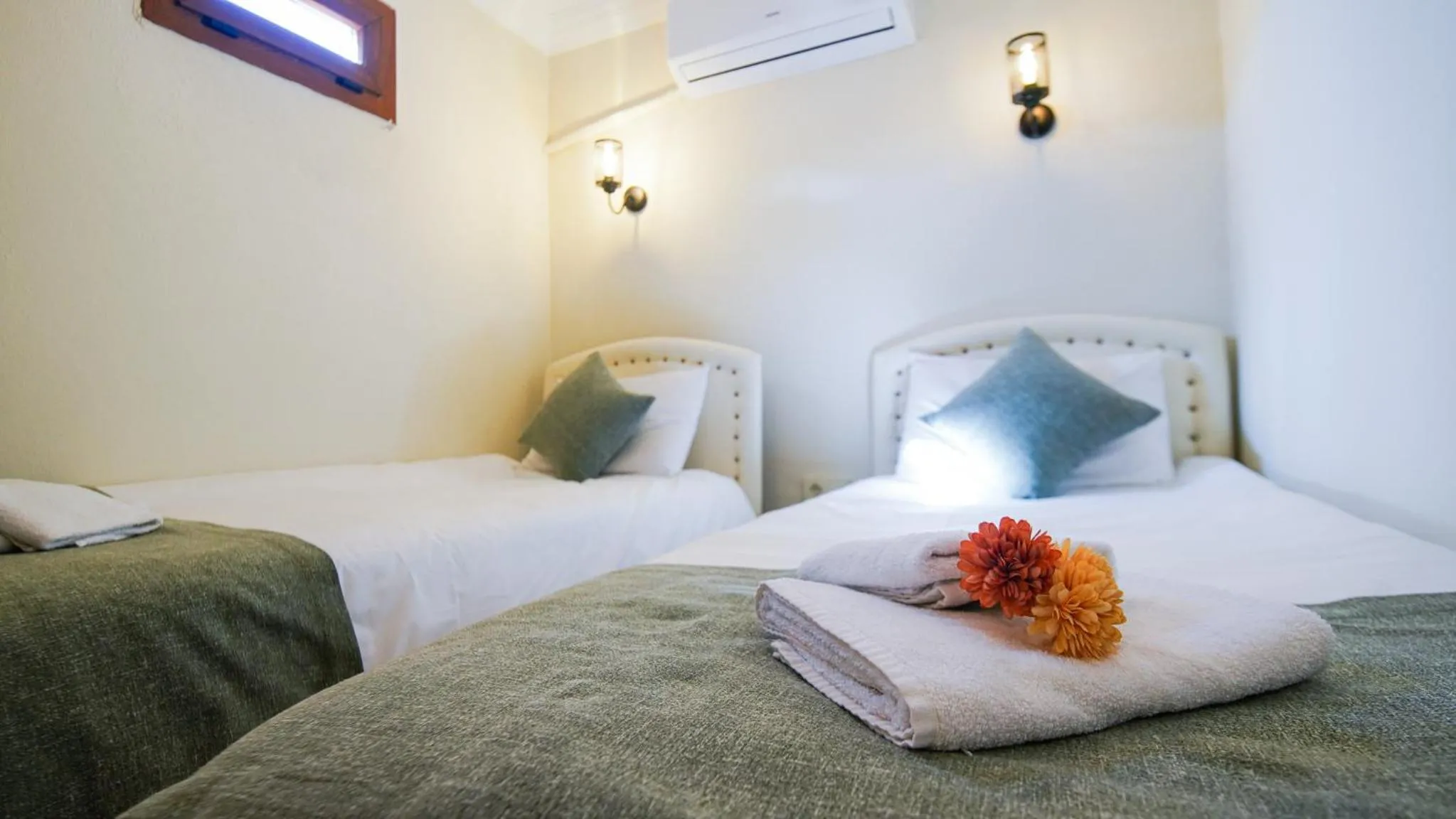 Bed in Bozcaada Aspava Otel