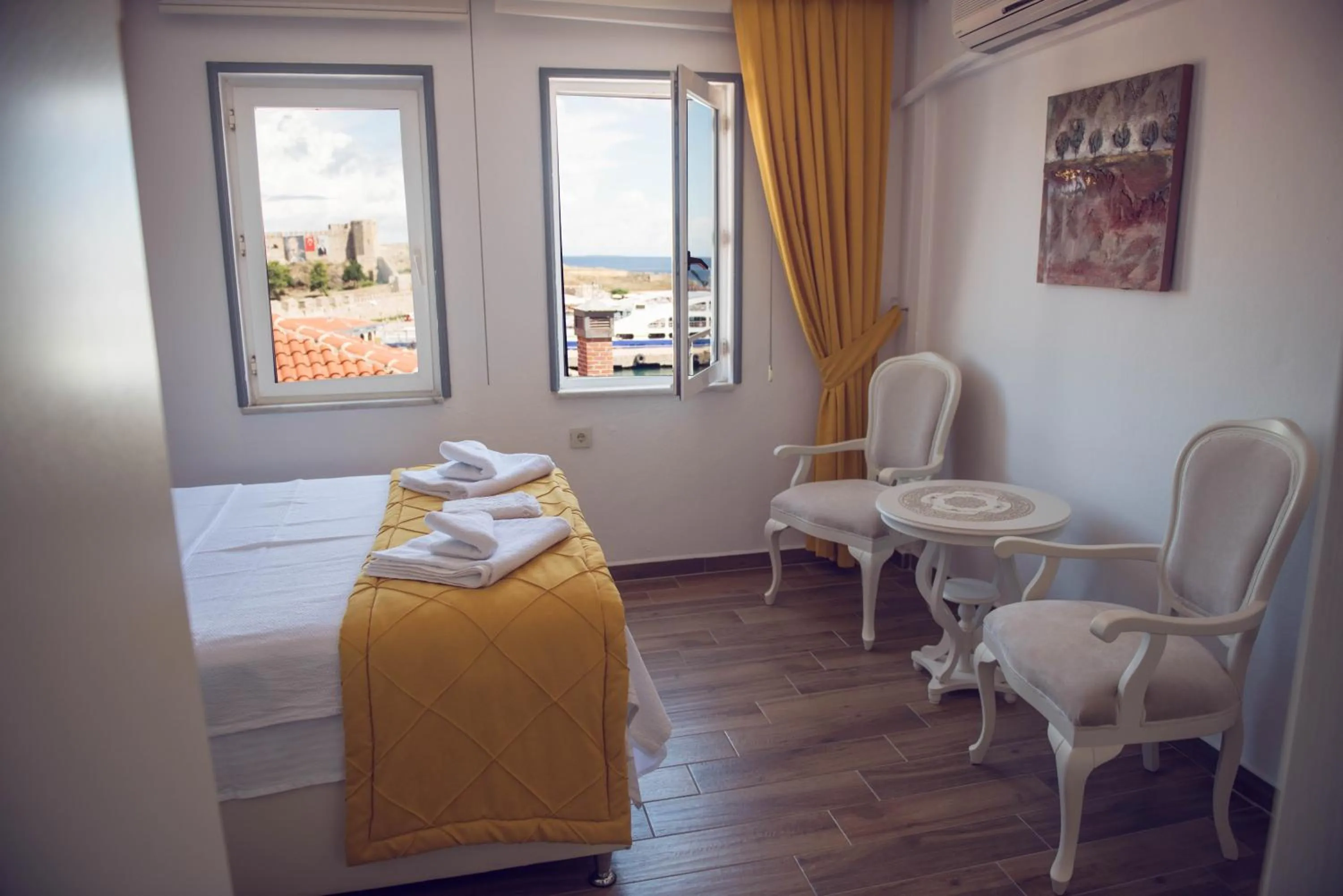 Bedroom, Bed in Bozcaada Aspava Otel