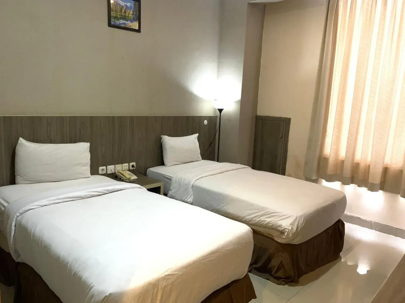 Lynt Hotel Makassar Lynt Hotel Makassar