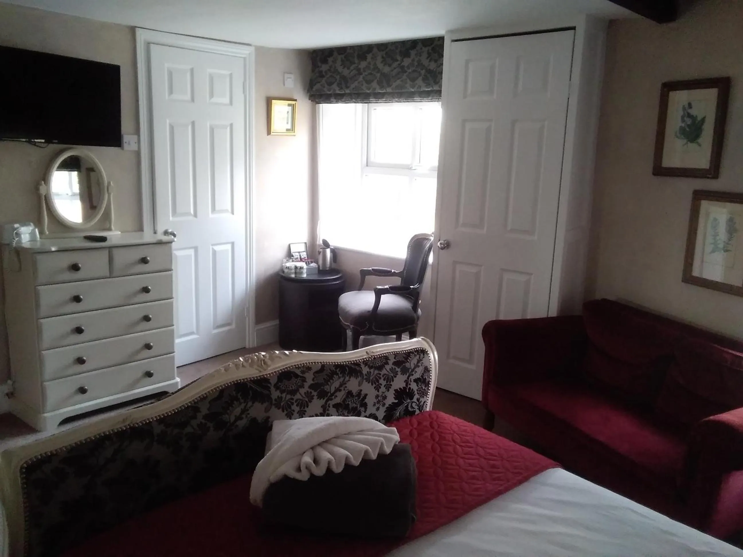 Bed in Holly Tree B&B