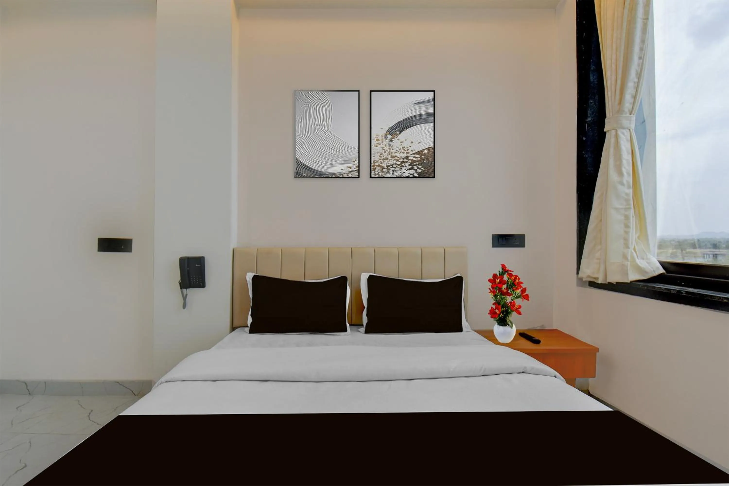 Bedroom in Super Collection O Aurangabad Shendra MIDC Formerly Prayag Inn