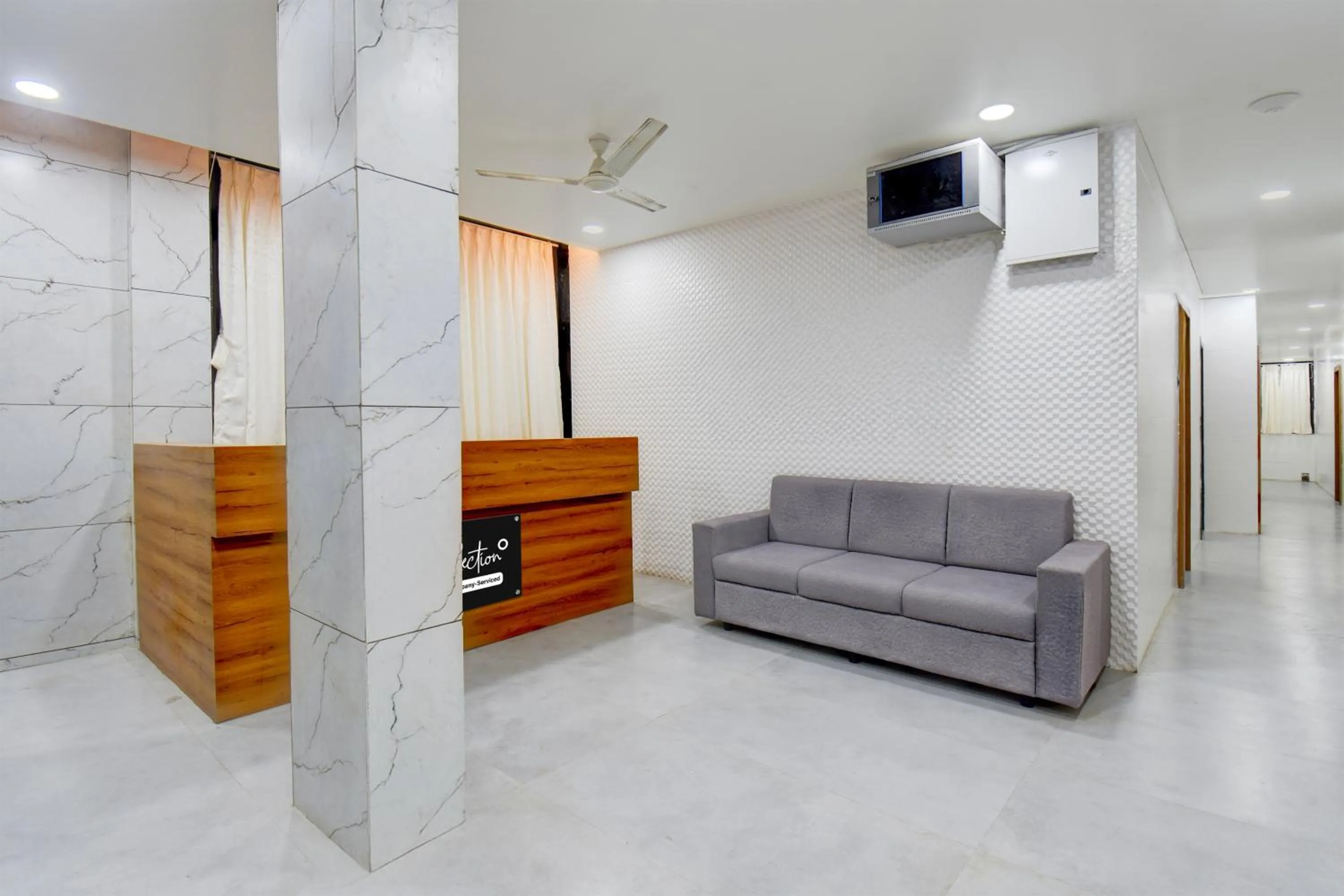 Lobby or reception in Super Collection O Aurangabad Shendra MIDC Formerly Prayag Inn