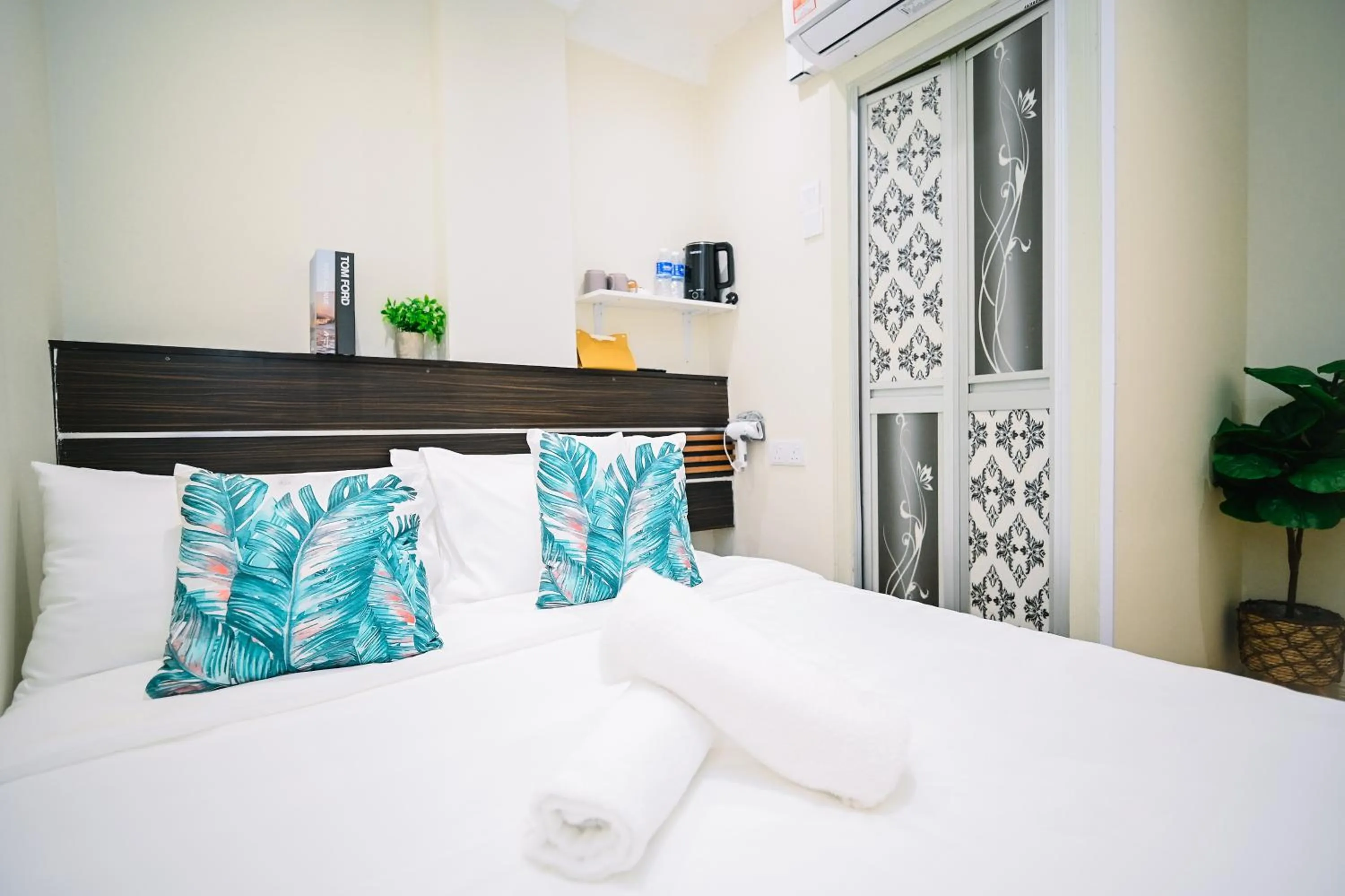 Bed in Swing & Pillows - Sungei Wang Bukit Bintang