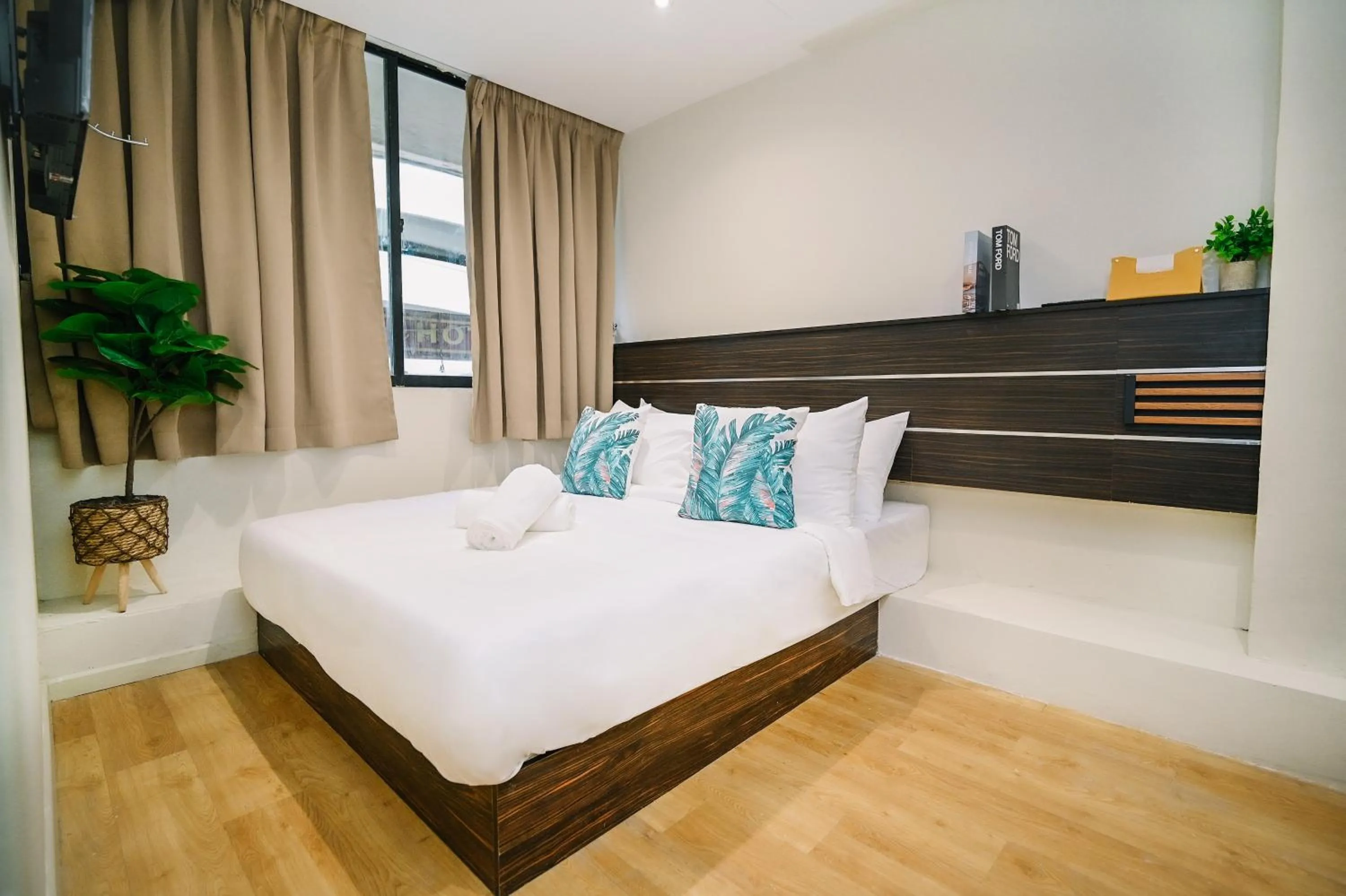 Bed in Swing & Pillows - Sungei Wang Bukit Bintang