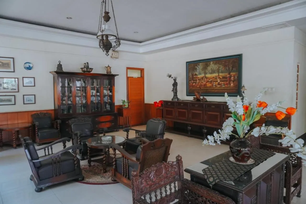 Seating area in Hotel Wisma Dago