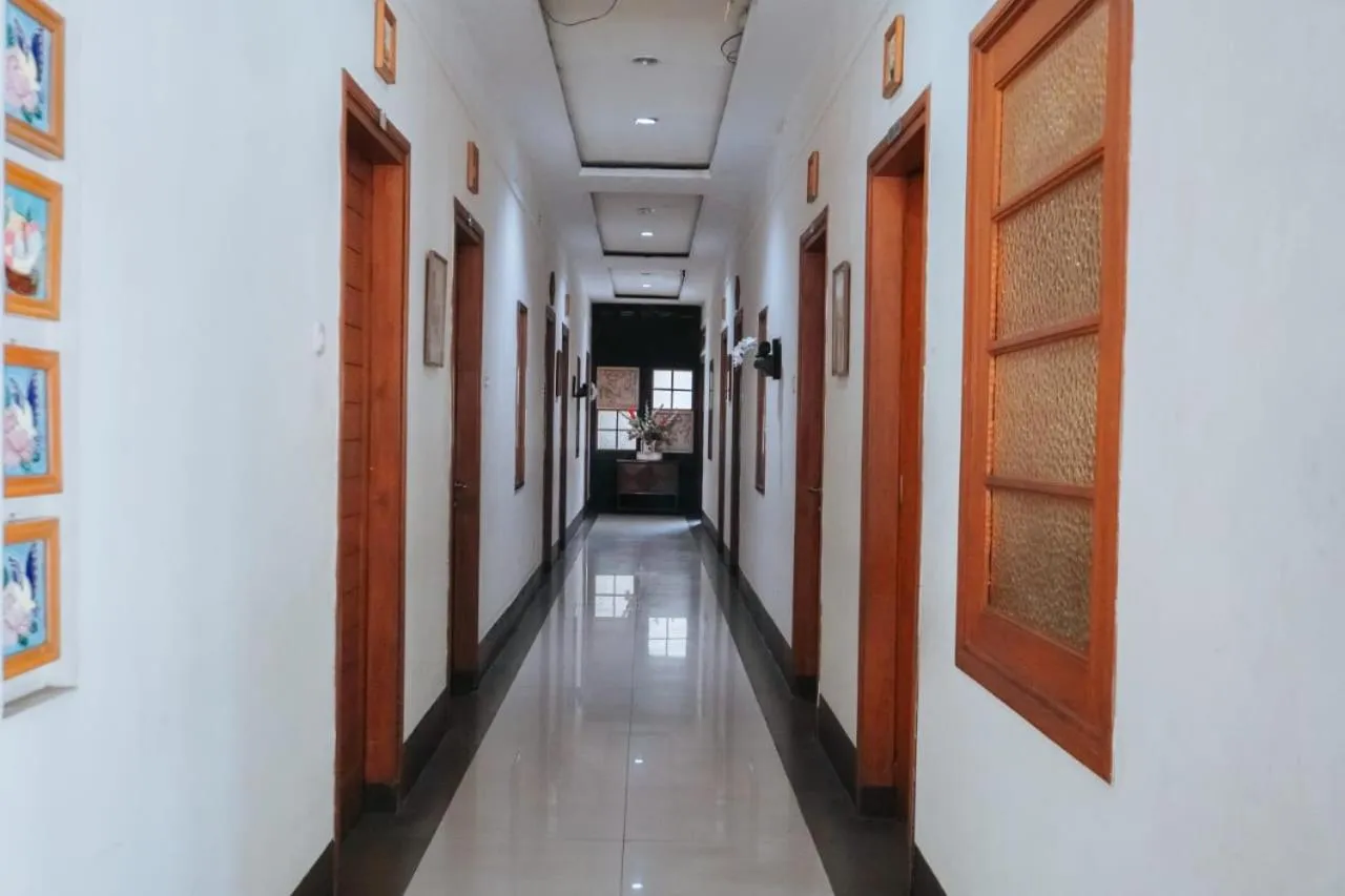 Property building in Hotel Wisma Dago