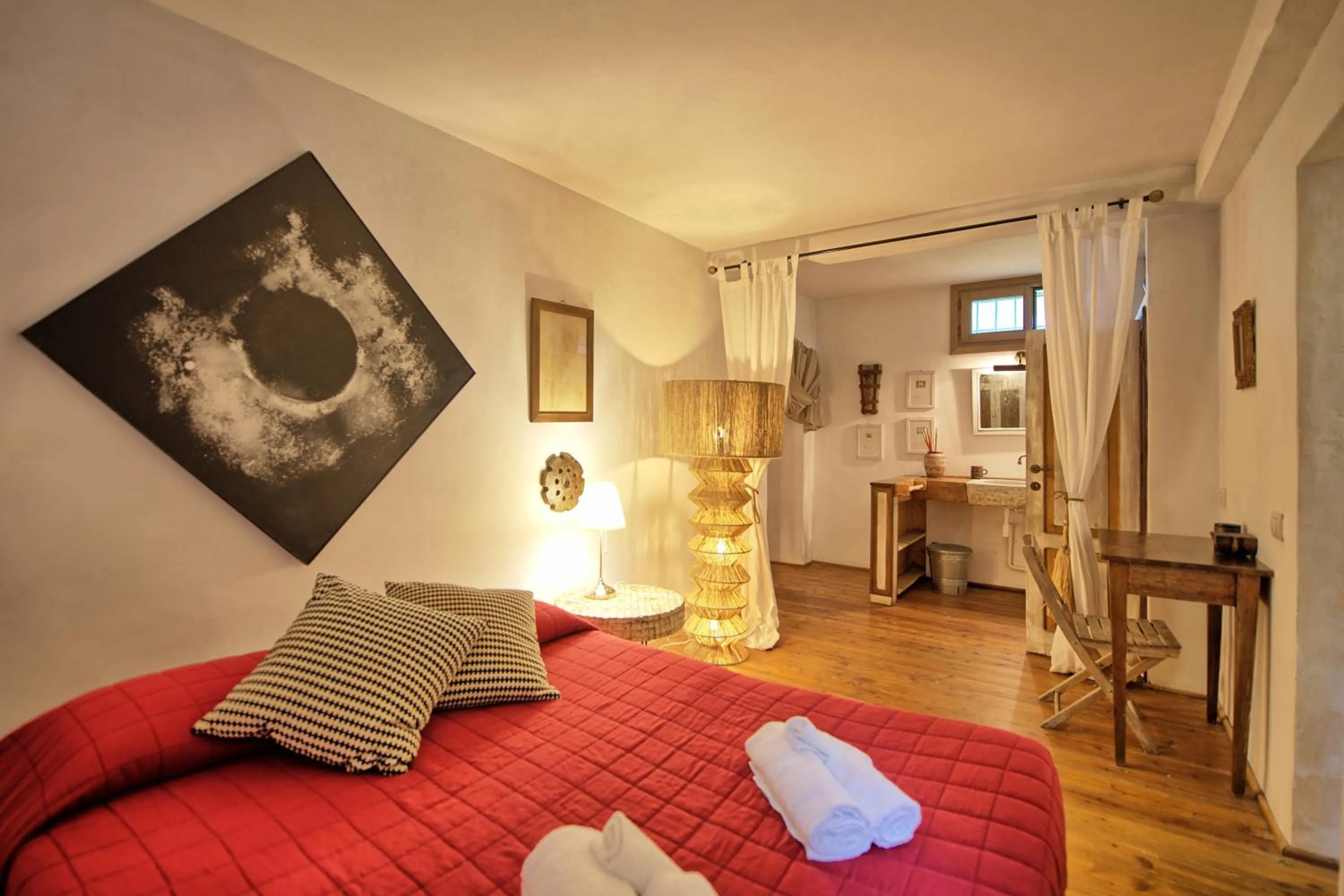 Bed in Villa Oliveta by PosarelliVillas