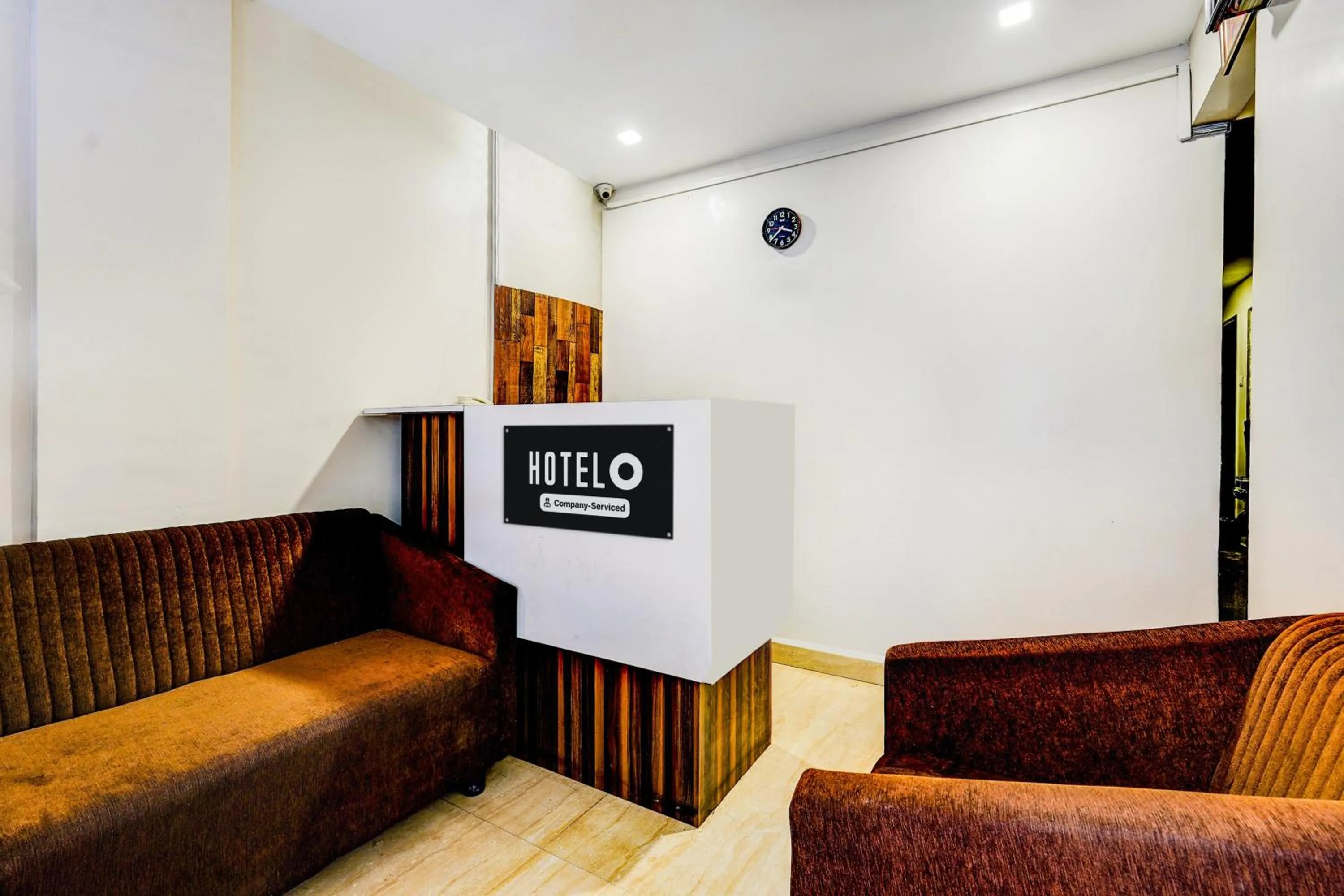Lobby or reception in Hotel O MA Chidambaram Stadium Formerly Sarvanas Park