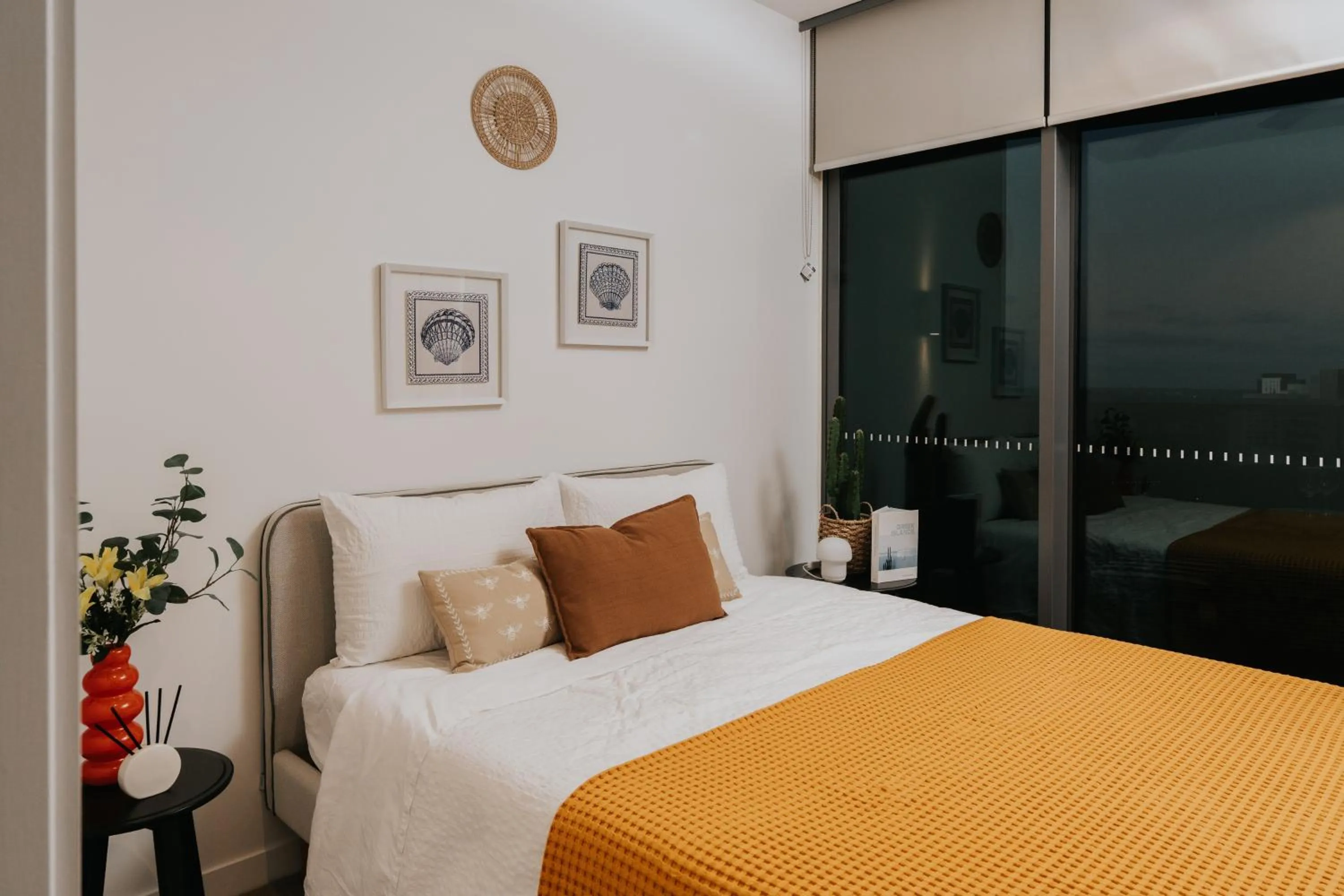 Bed in Nooon Stay QW - Apartments Managed by The NOOON STAY