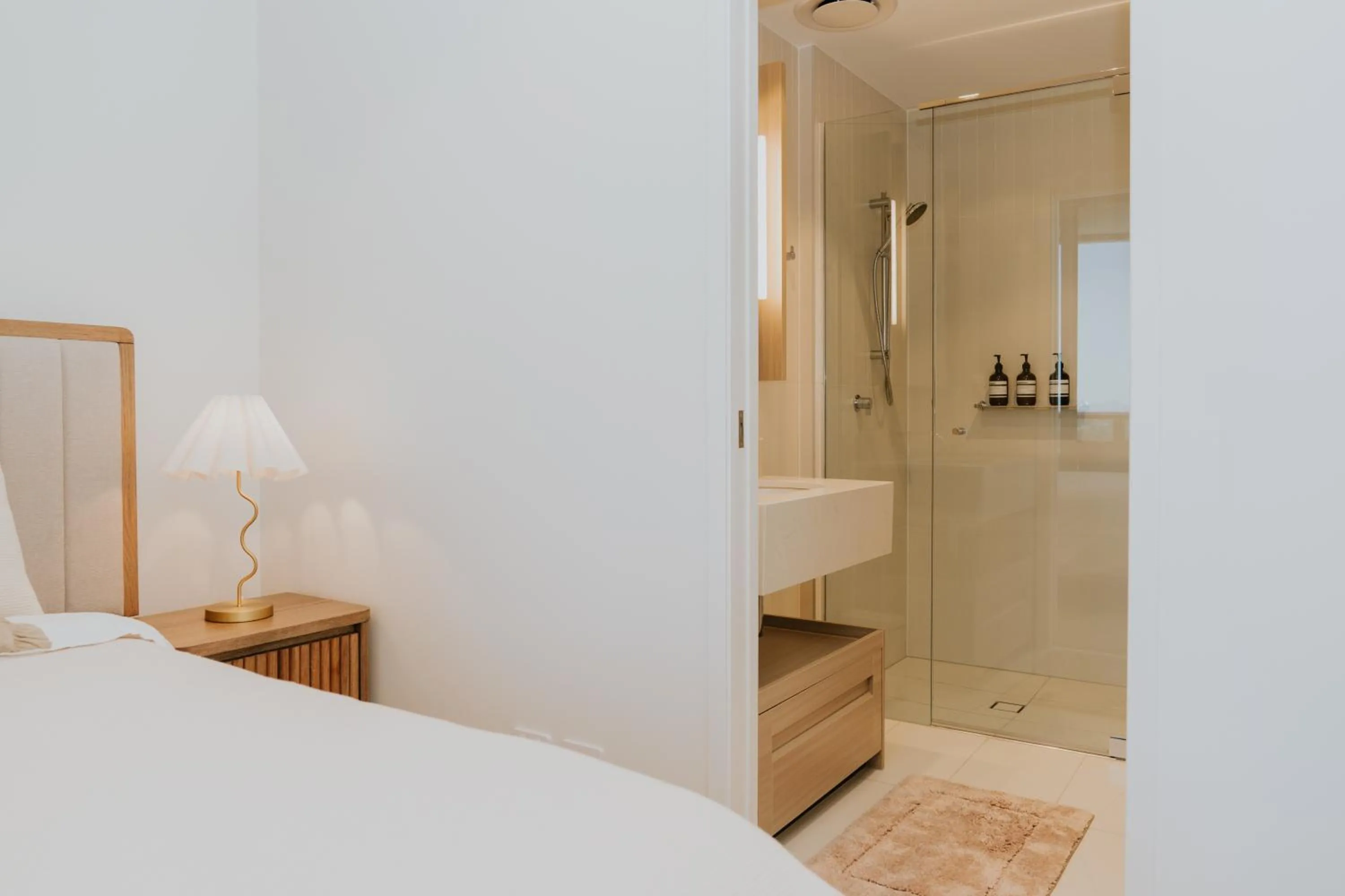 Bed in Nooon Stay QW - Apartments Managed by The NOOON STAY