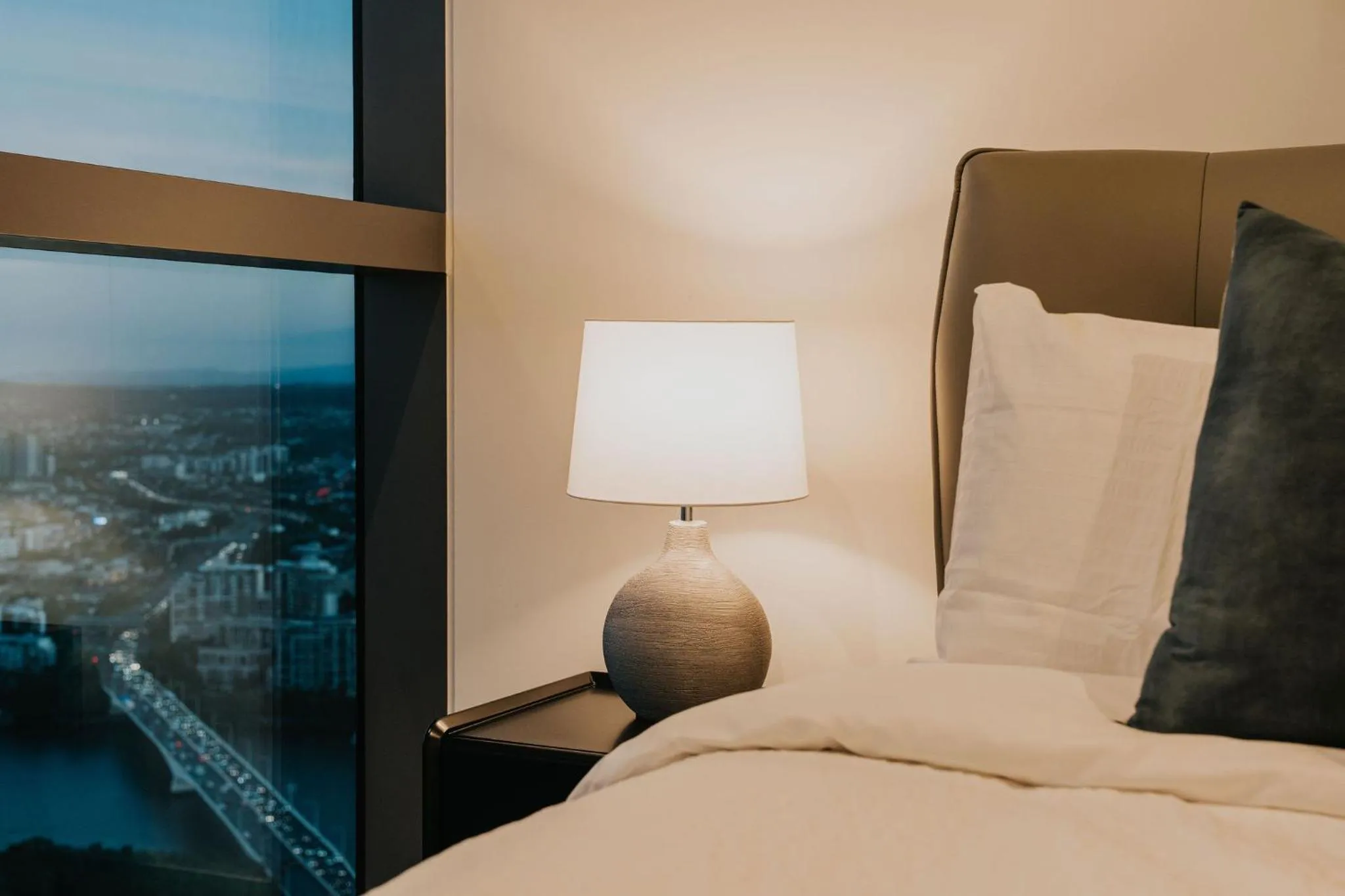 Bed in Nooon Stay QW - Apartments Managed by The NOOON STAY