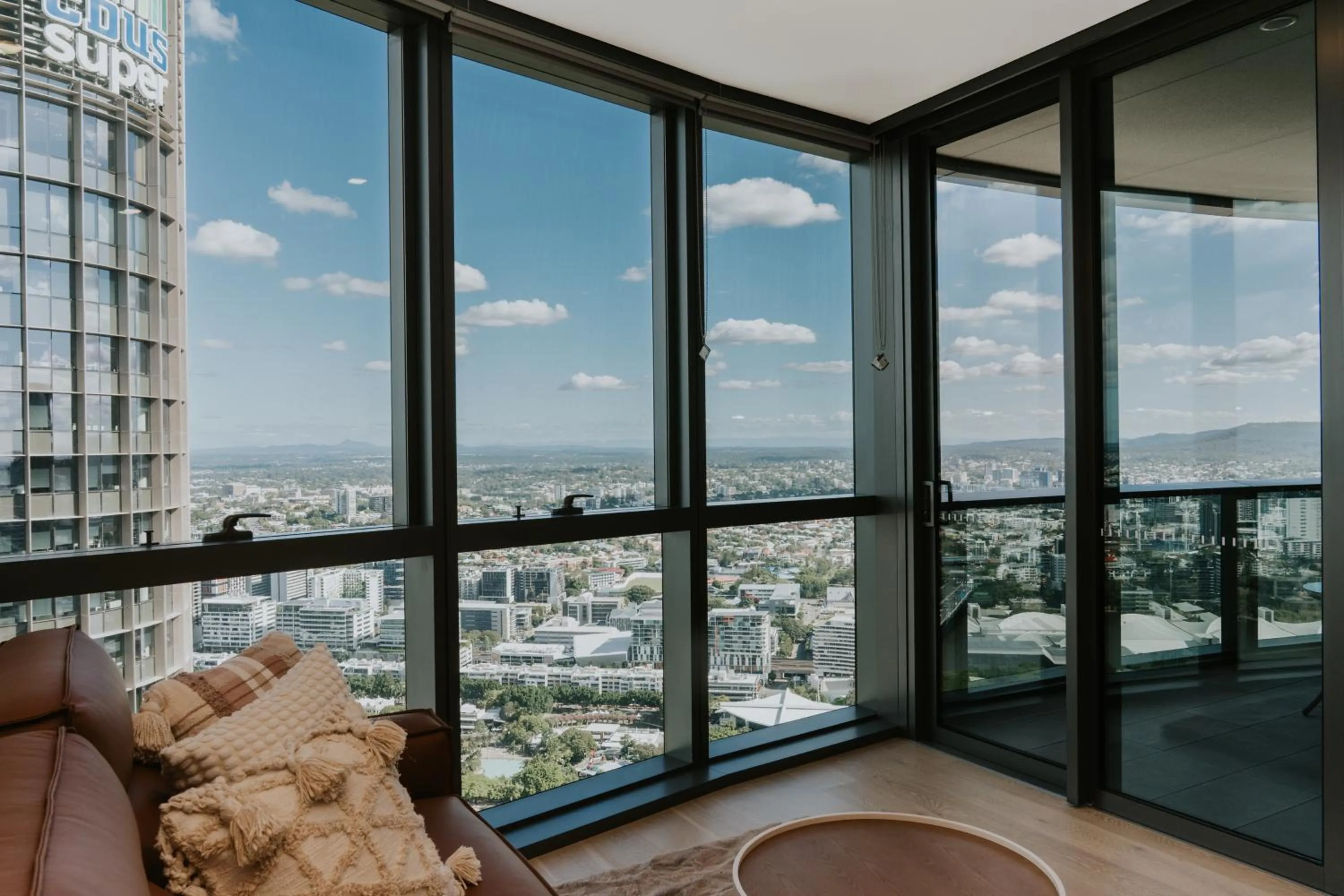 Nooon Stay QW - Apartments Managed by The NOOON STAY