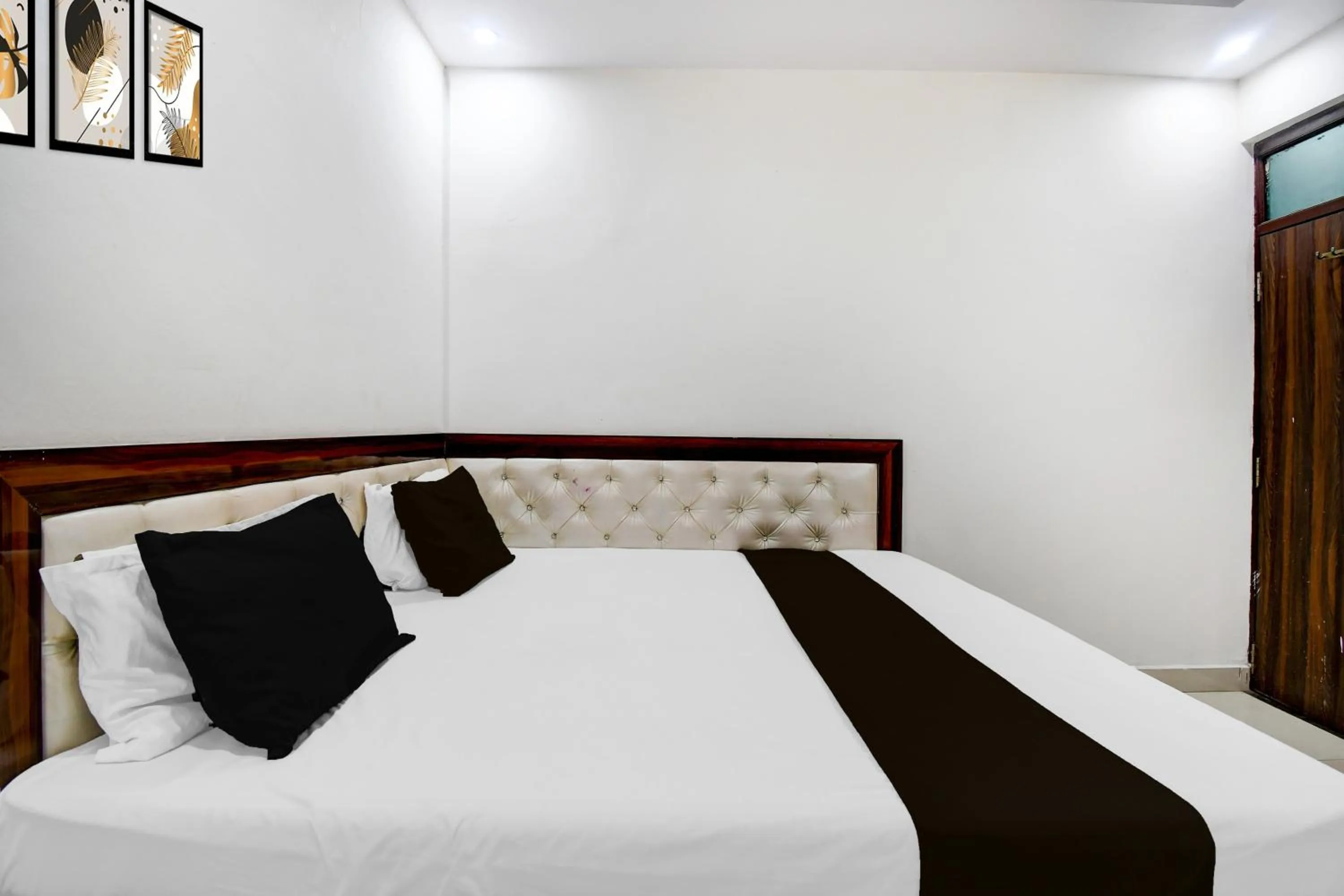 Bedroom, Bed in Super Hotel O Gorakhpur Industrial Area Formerly Shaurya Inn