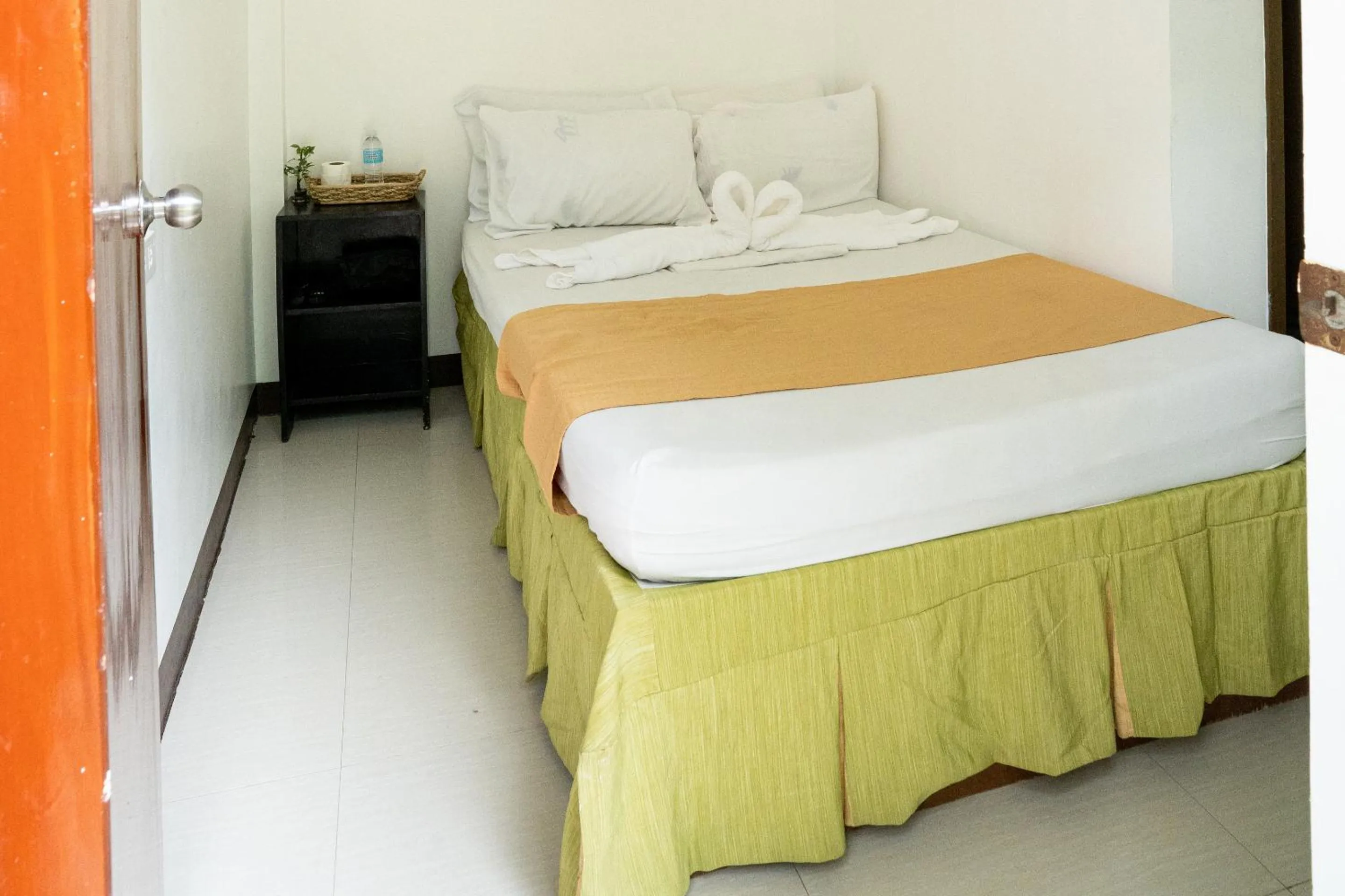 Bed in AltaVista Beach Resort Samal powered by Cocotel