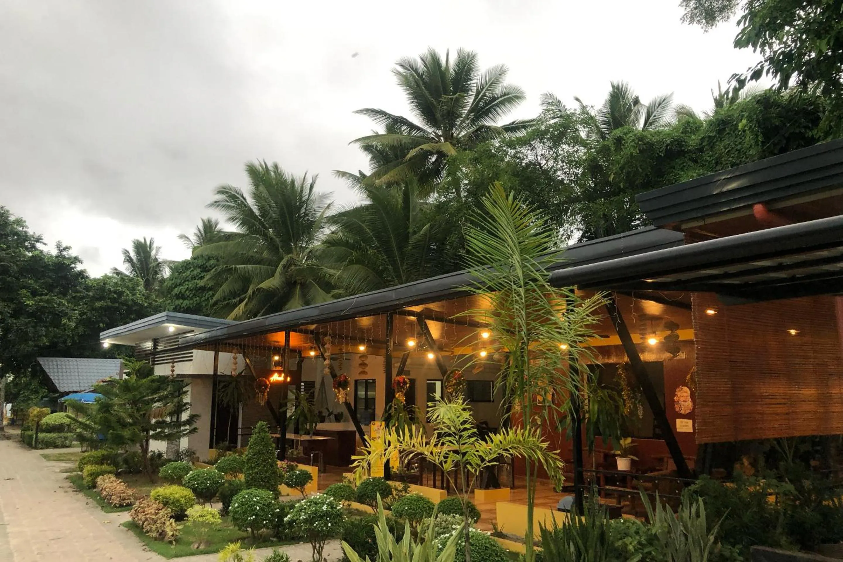 AltaVista Beach Resort Samal powered by Cocotel