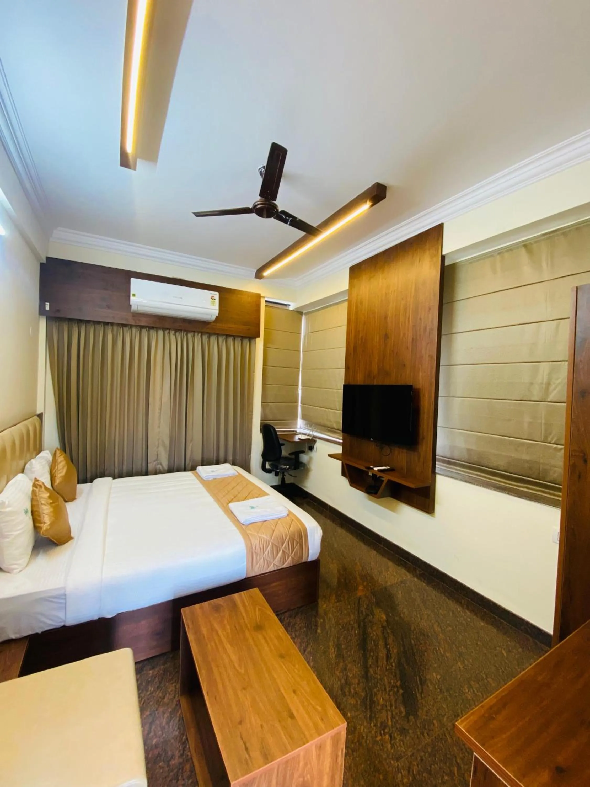 Bed in Hotel Sahara Tree