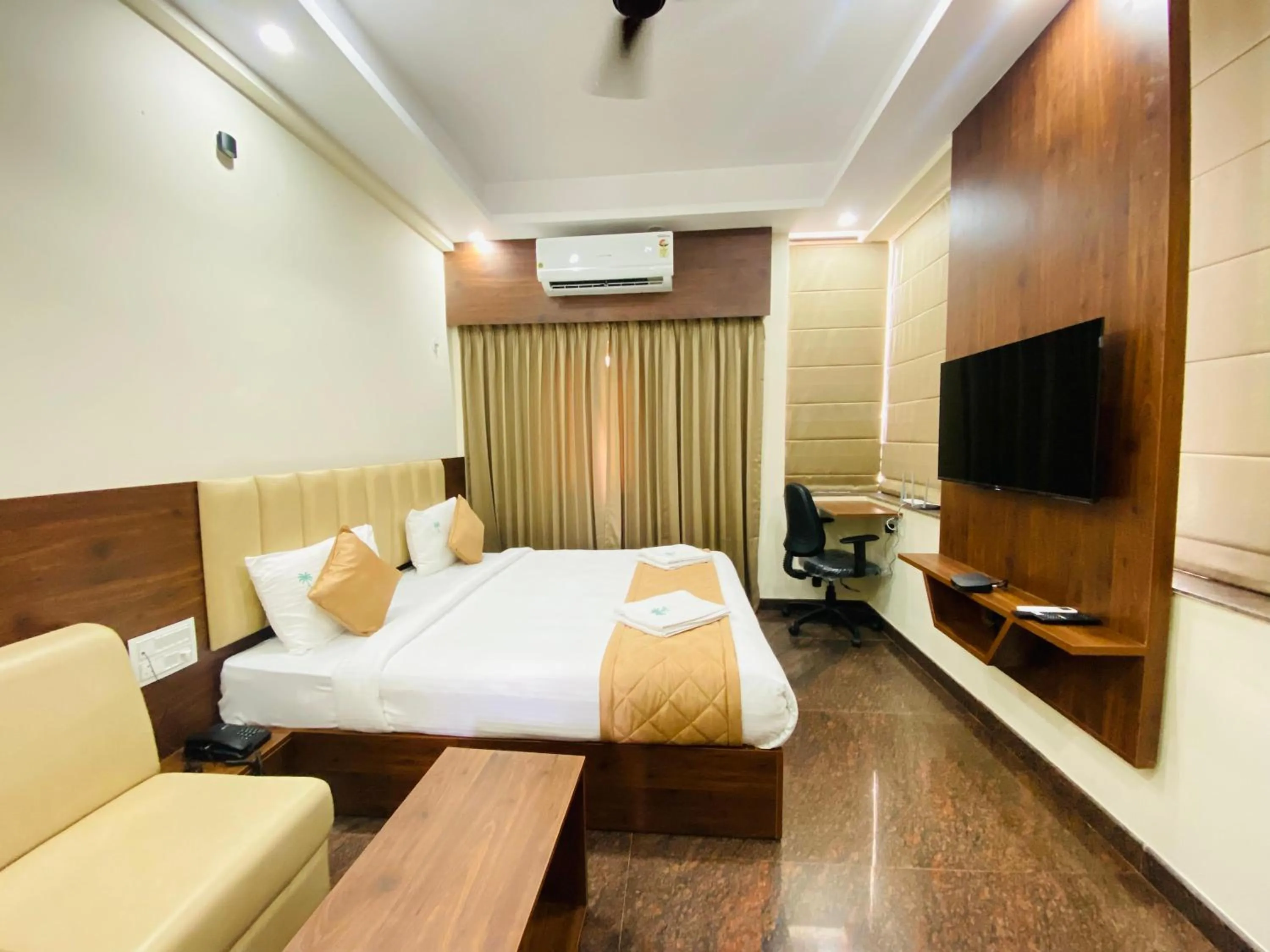 Bed in Hotel Sahara Tree