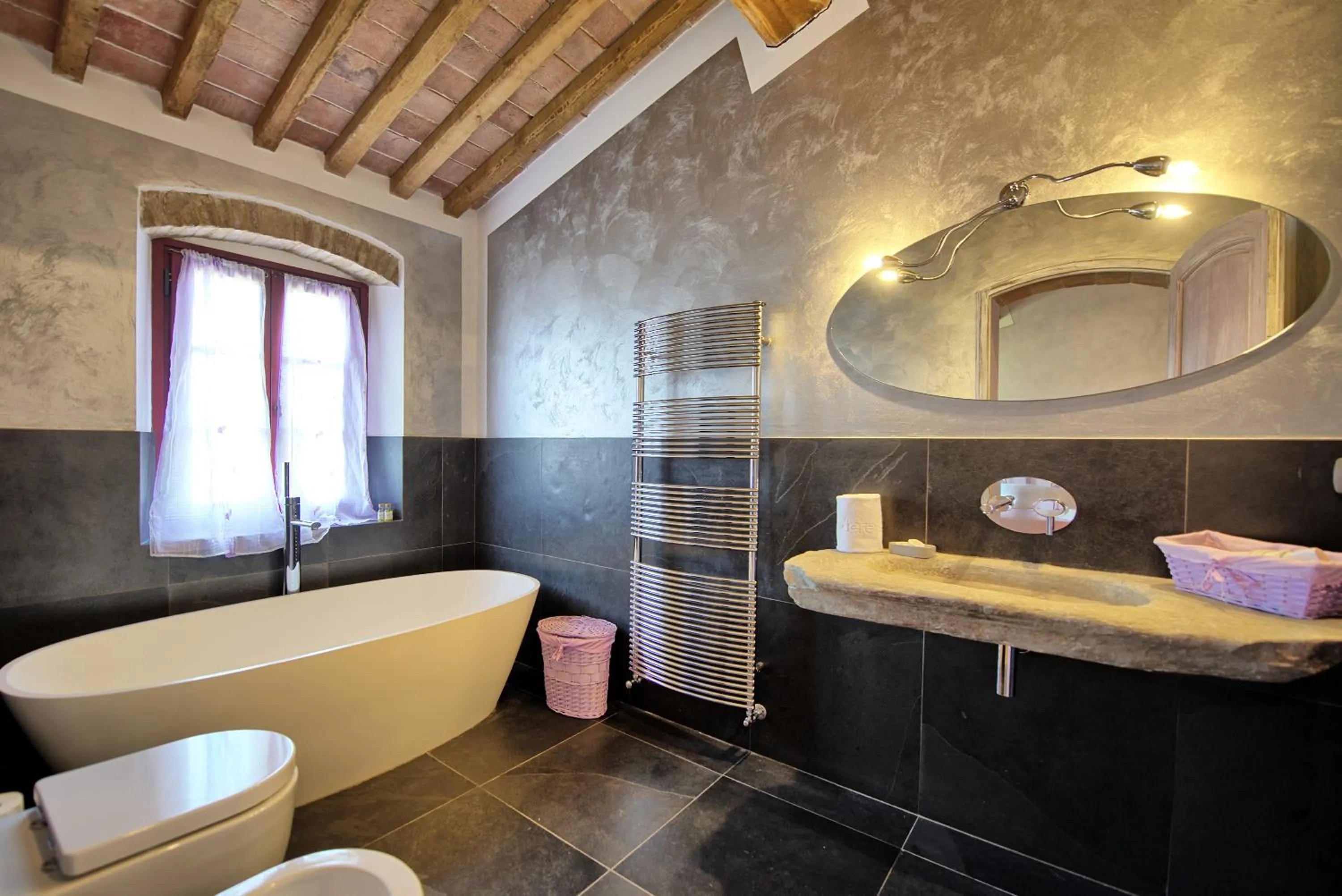 Toilet in Villa Ferdinando by PosarelliVillas