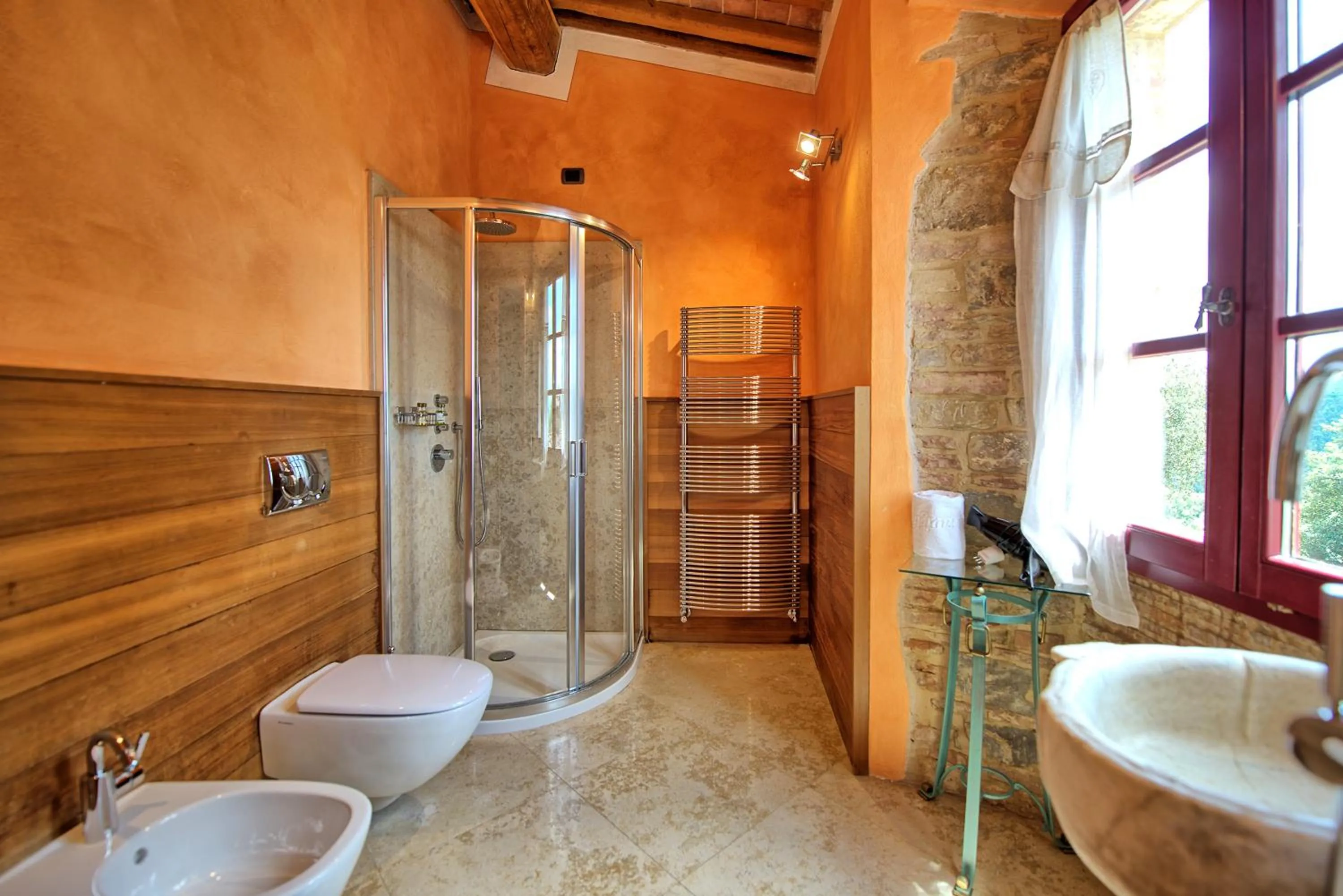 Shower in Villa Ferdinando by PosarelliVillas