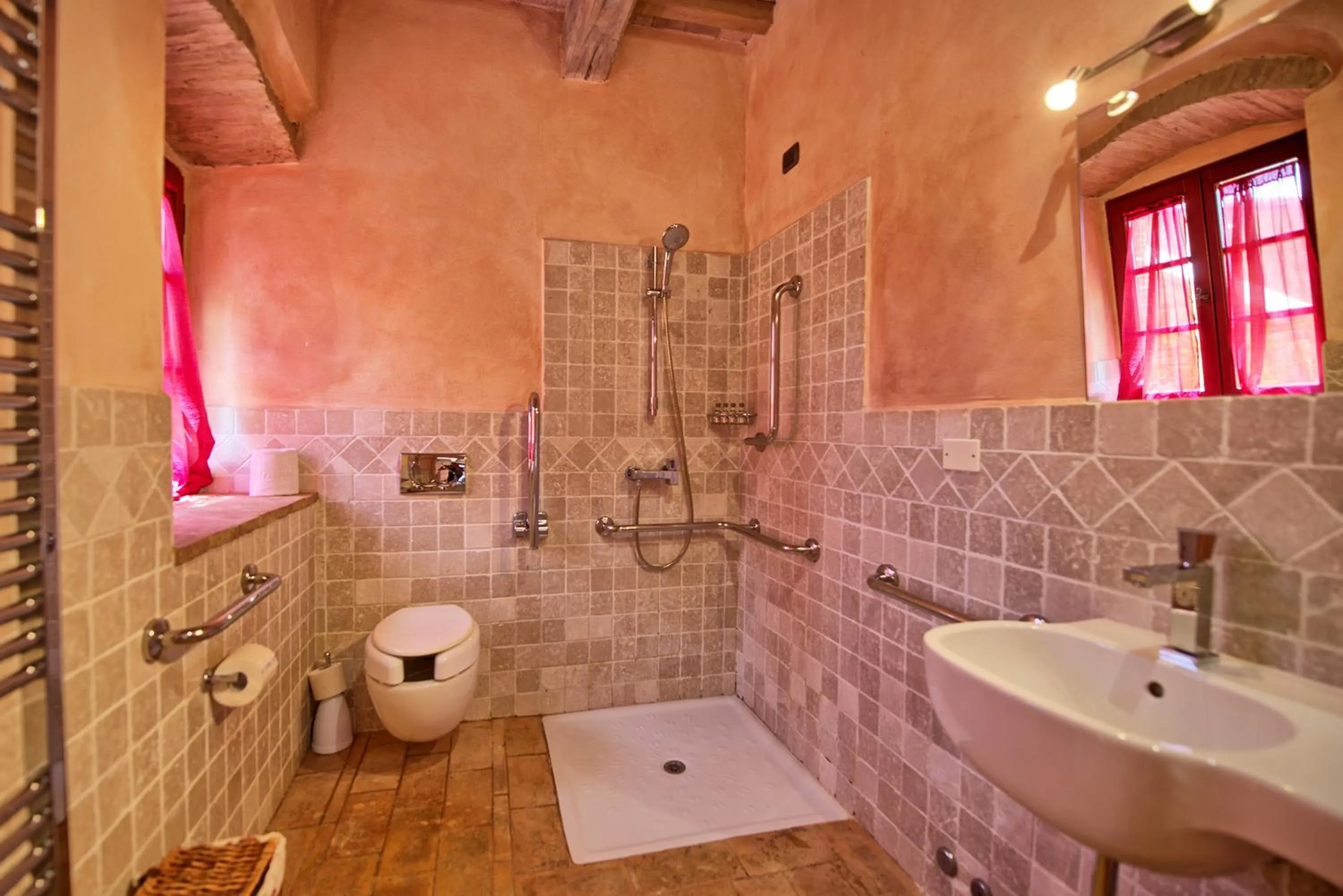 Shower in Villa Ferdinando by PosarelliVillas