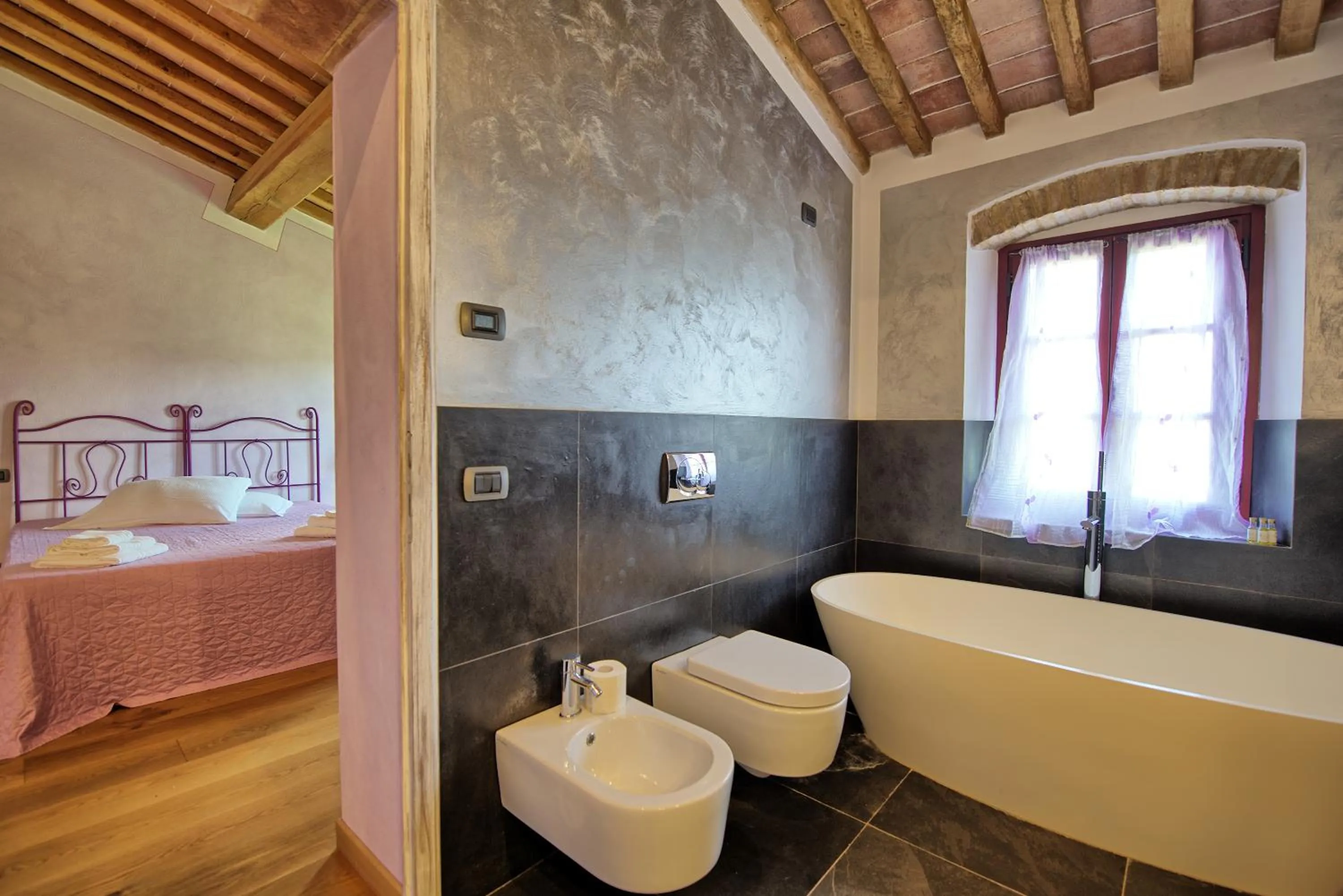 Toilet in Villa Ferdinando by PosarelliVillas