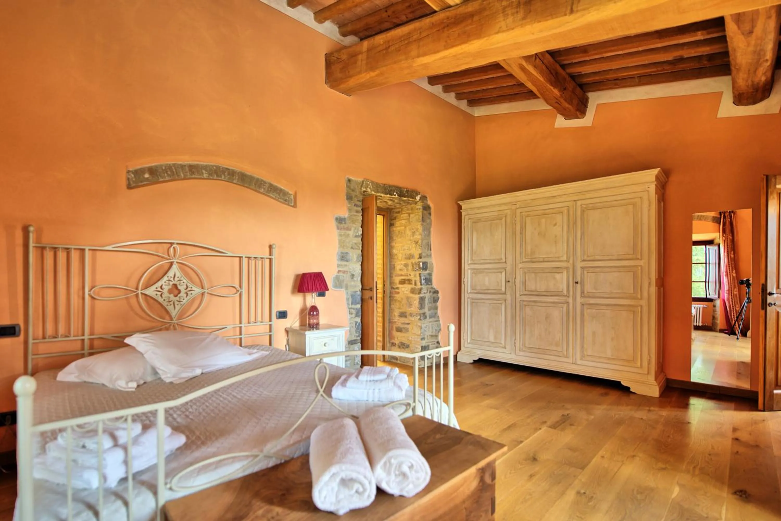 Bed in Villa Ferdinando by PosarelliVillas