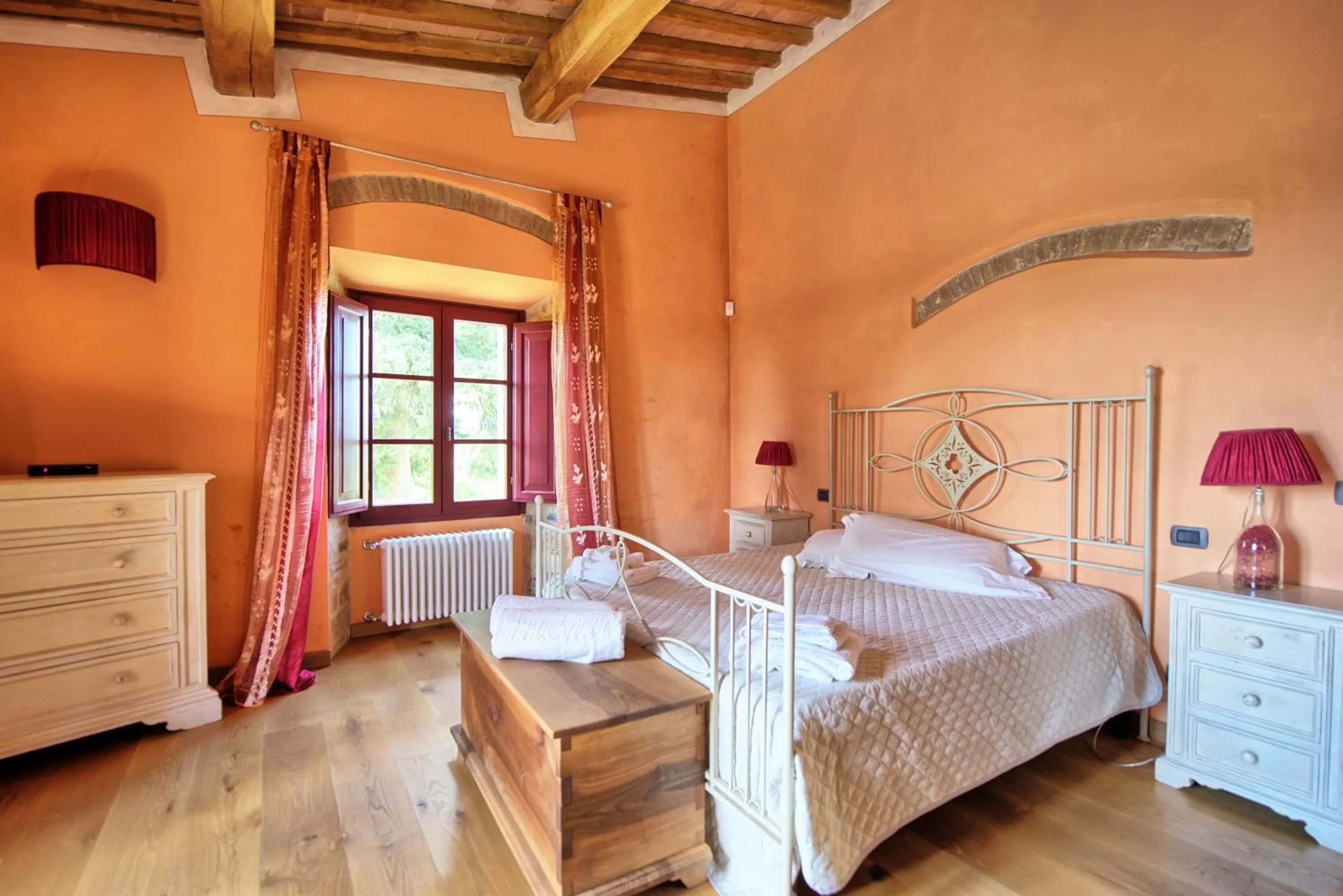 Bed in Villa Ferdinando by PosarelliVillas