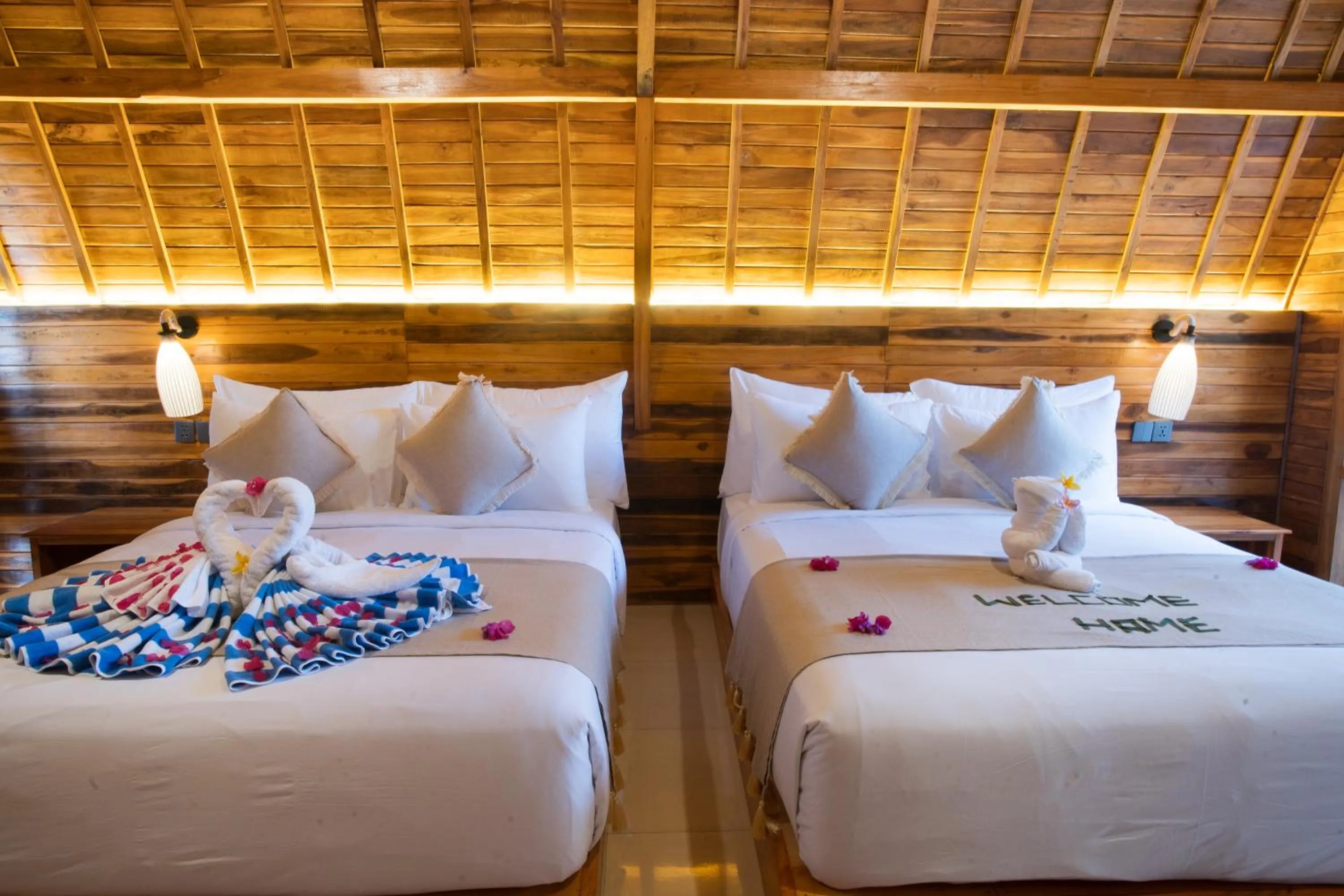 Bed in Samplangan Penida Resort