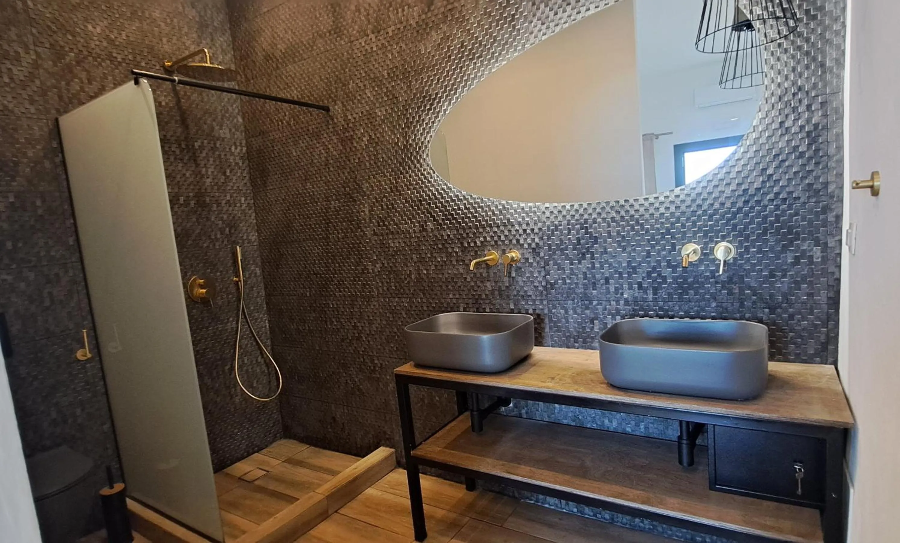 Shower in Belle Etoile Villas
