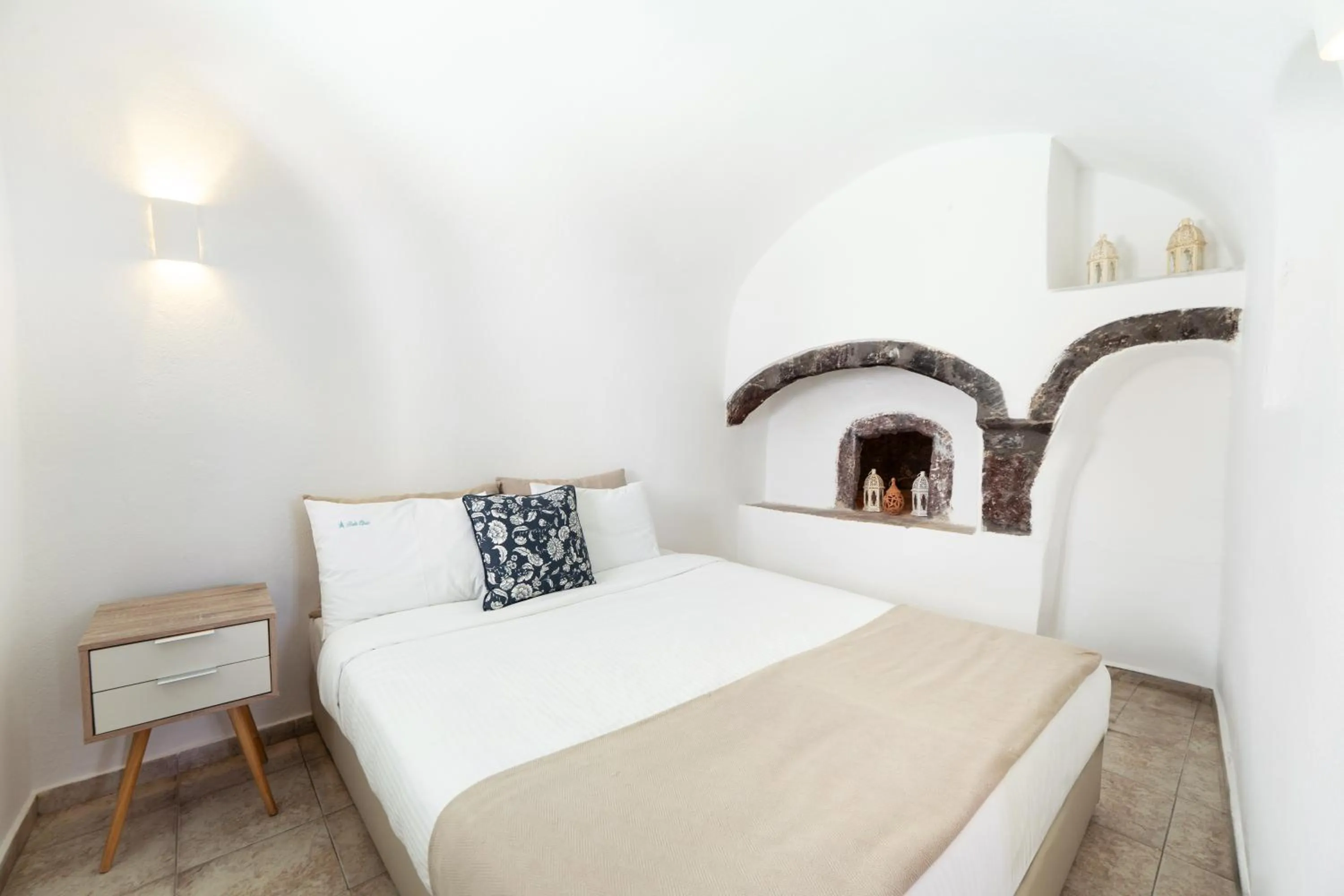 Bed in Belle Etoile Villas